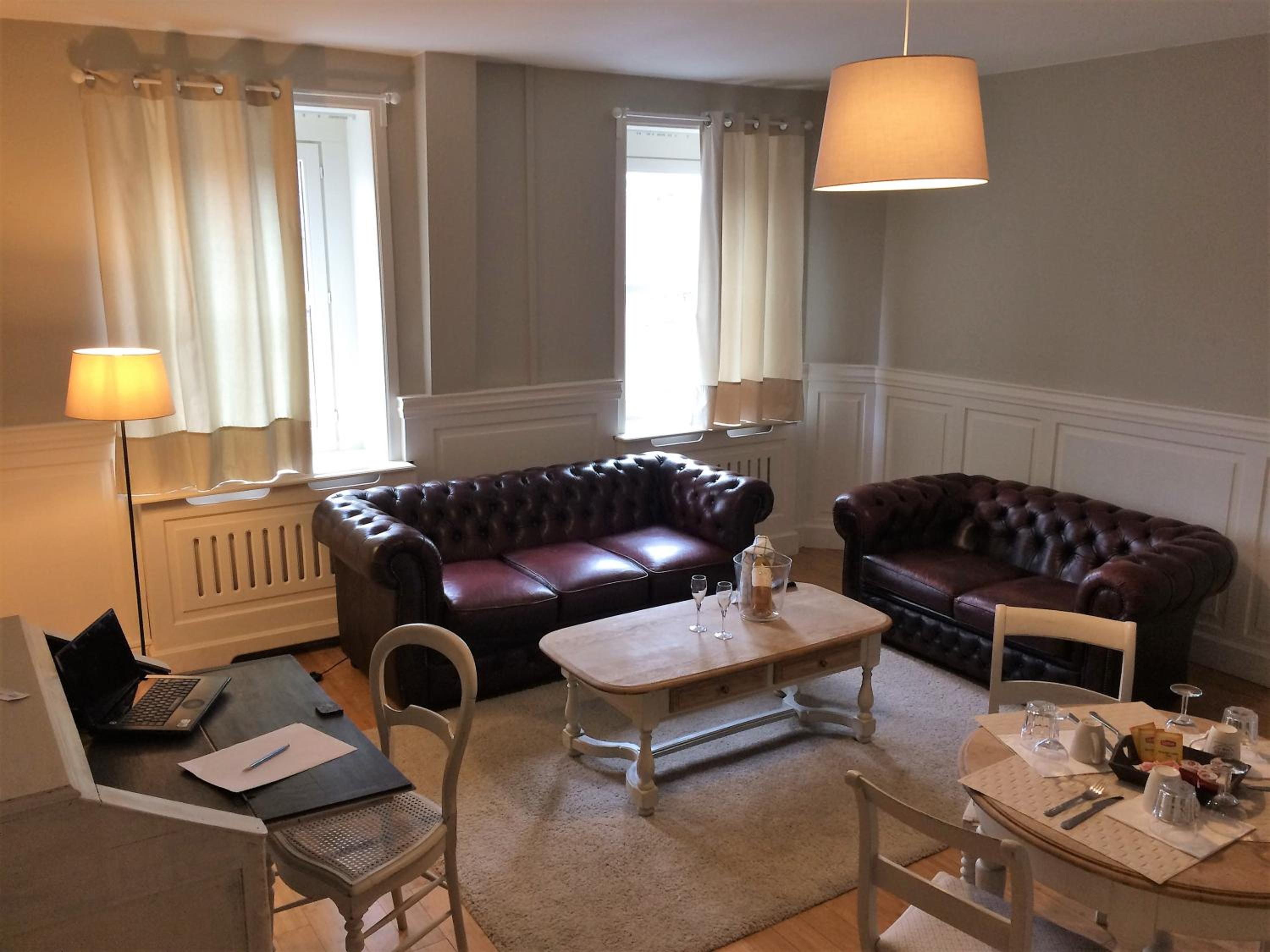 Apartment - Split Level