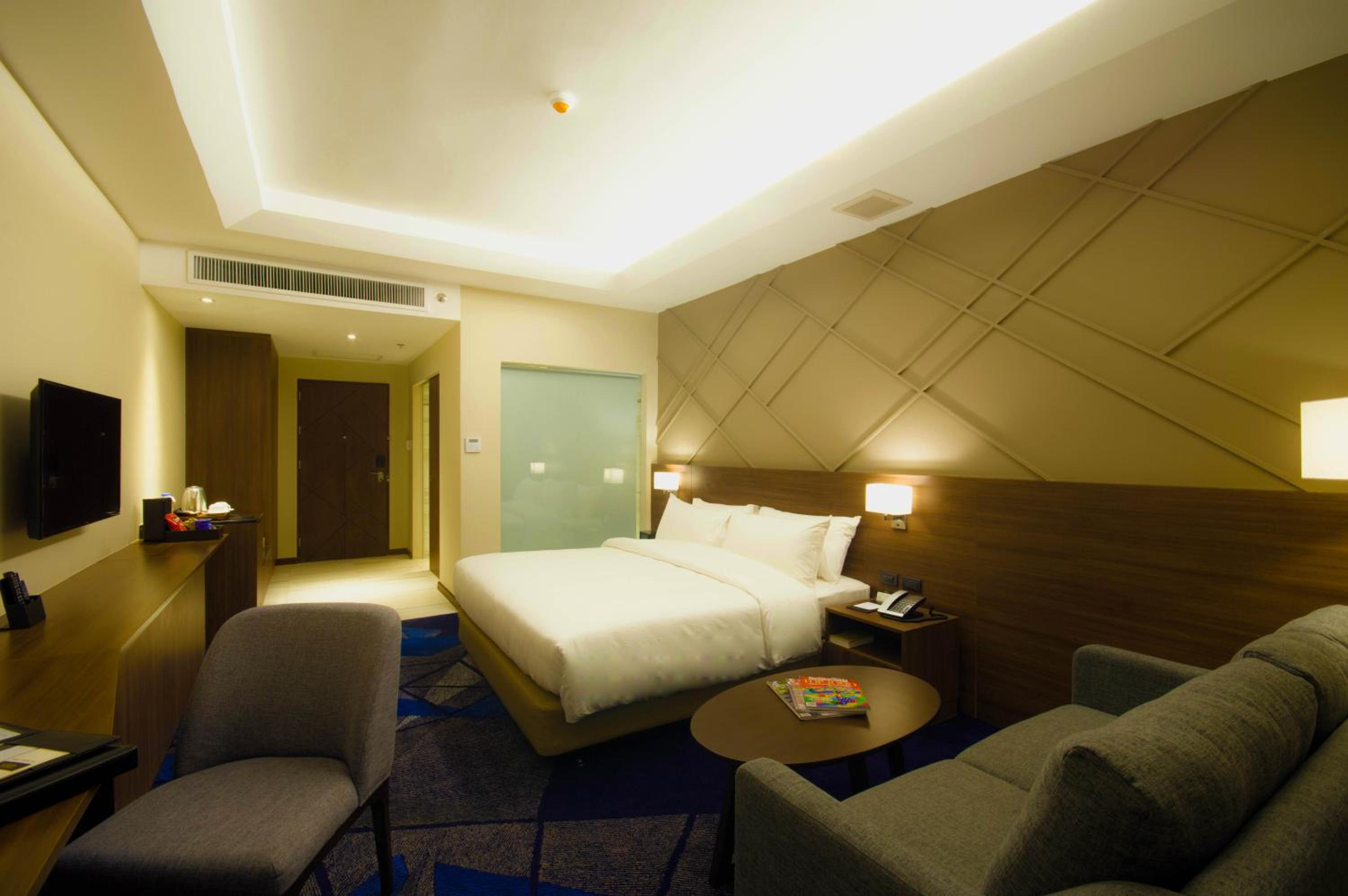 King Room with Balcony