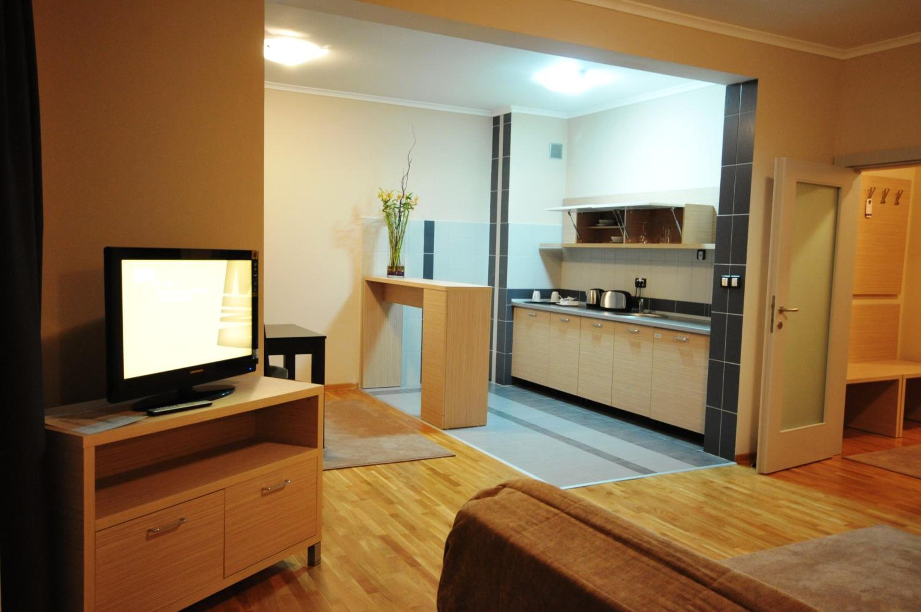 Executive Suite - Free Parking 