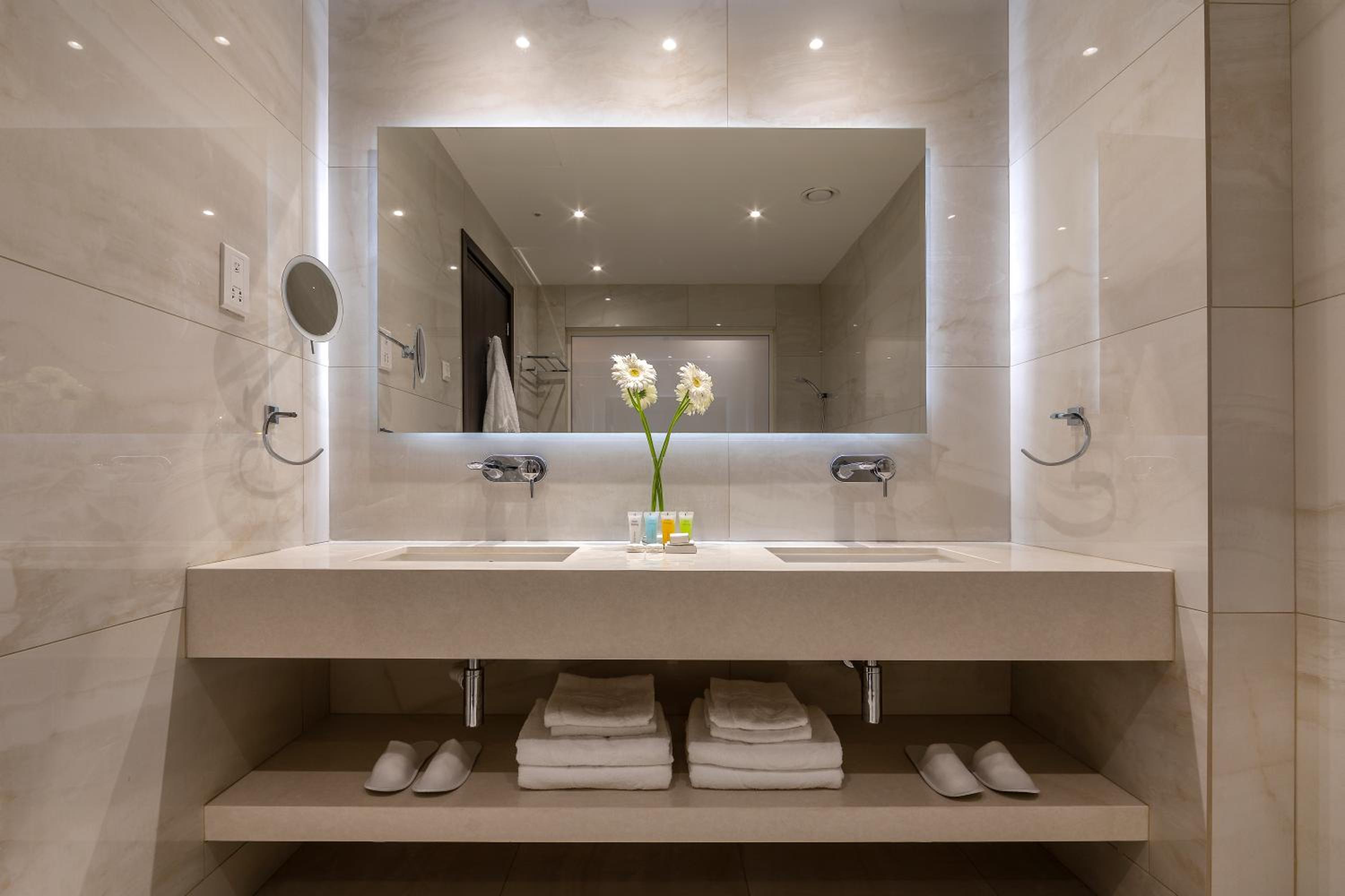 Family Room with Sea View