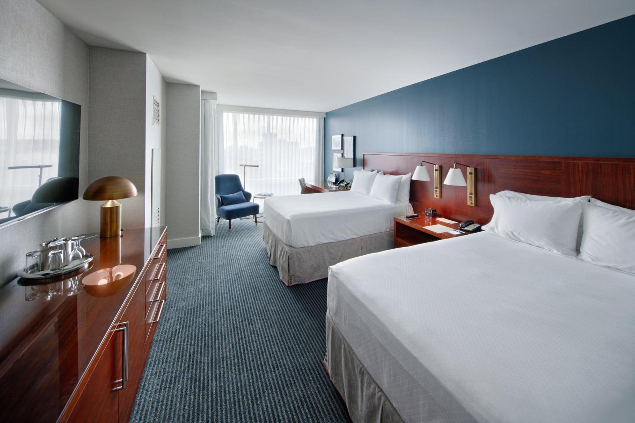 Classic Double Room with Two Double Beds and Skyline View