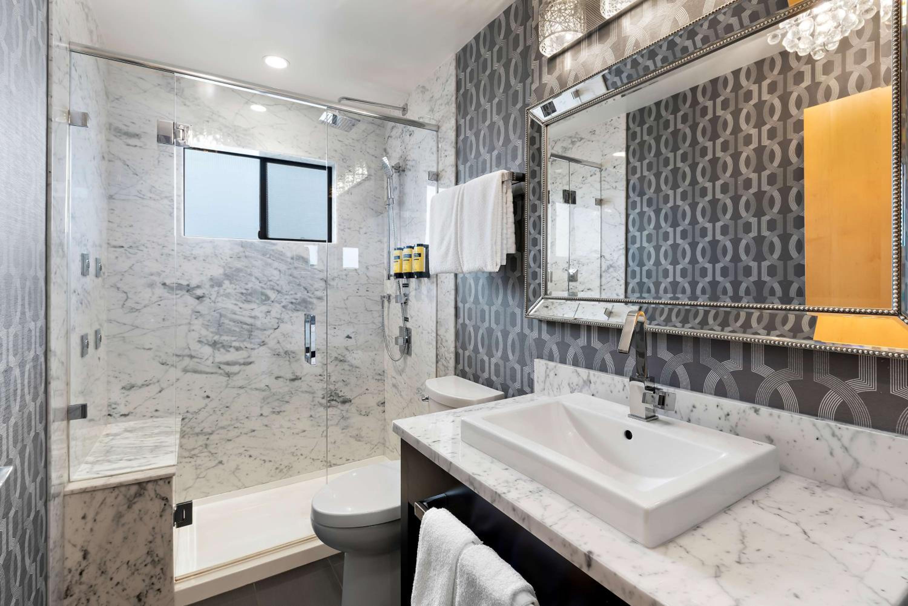 Two-Bedroom Suite with Harbor View