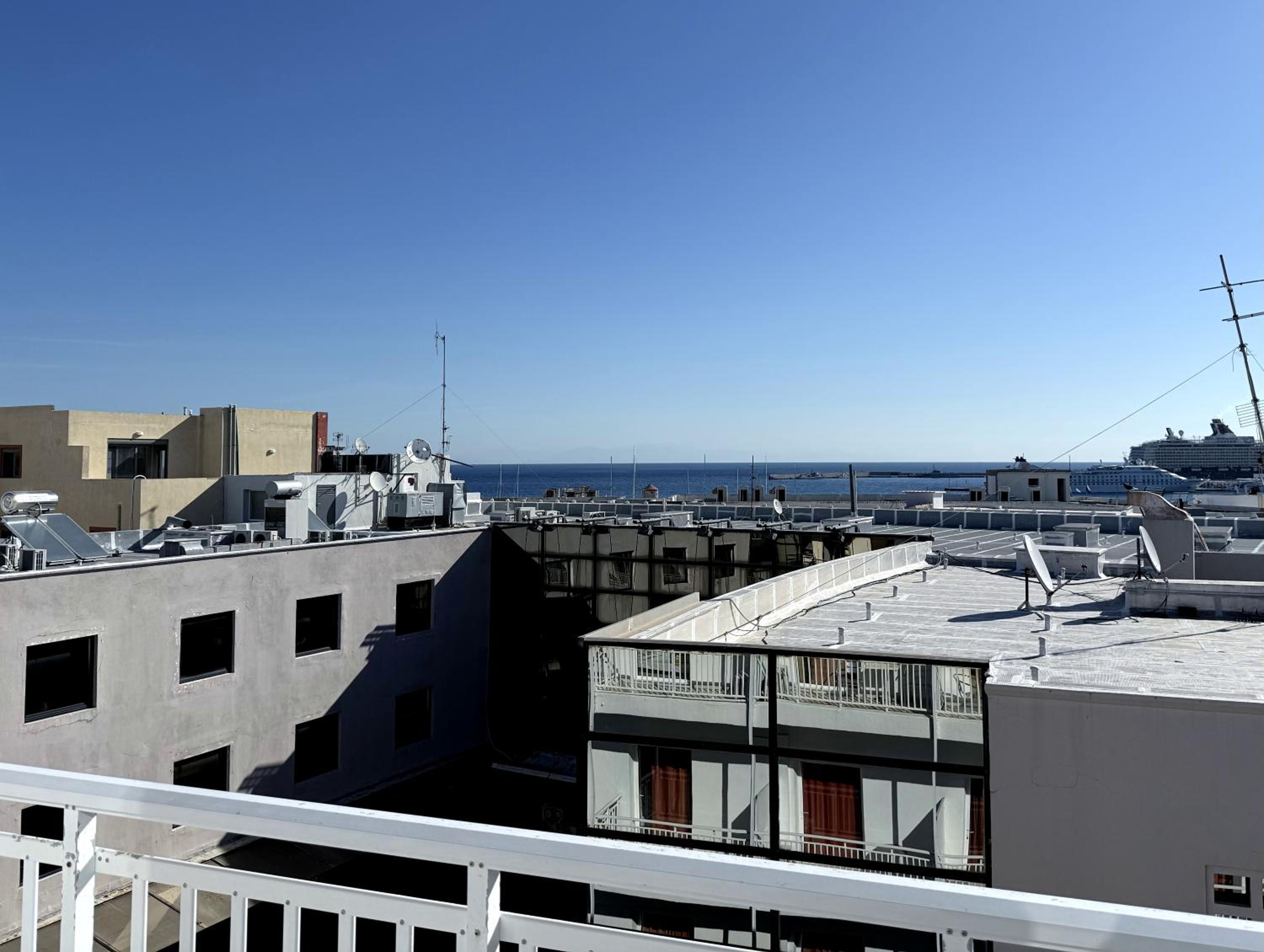 Superior Room with City and Sea View