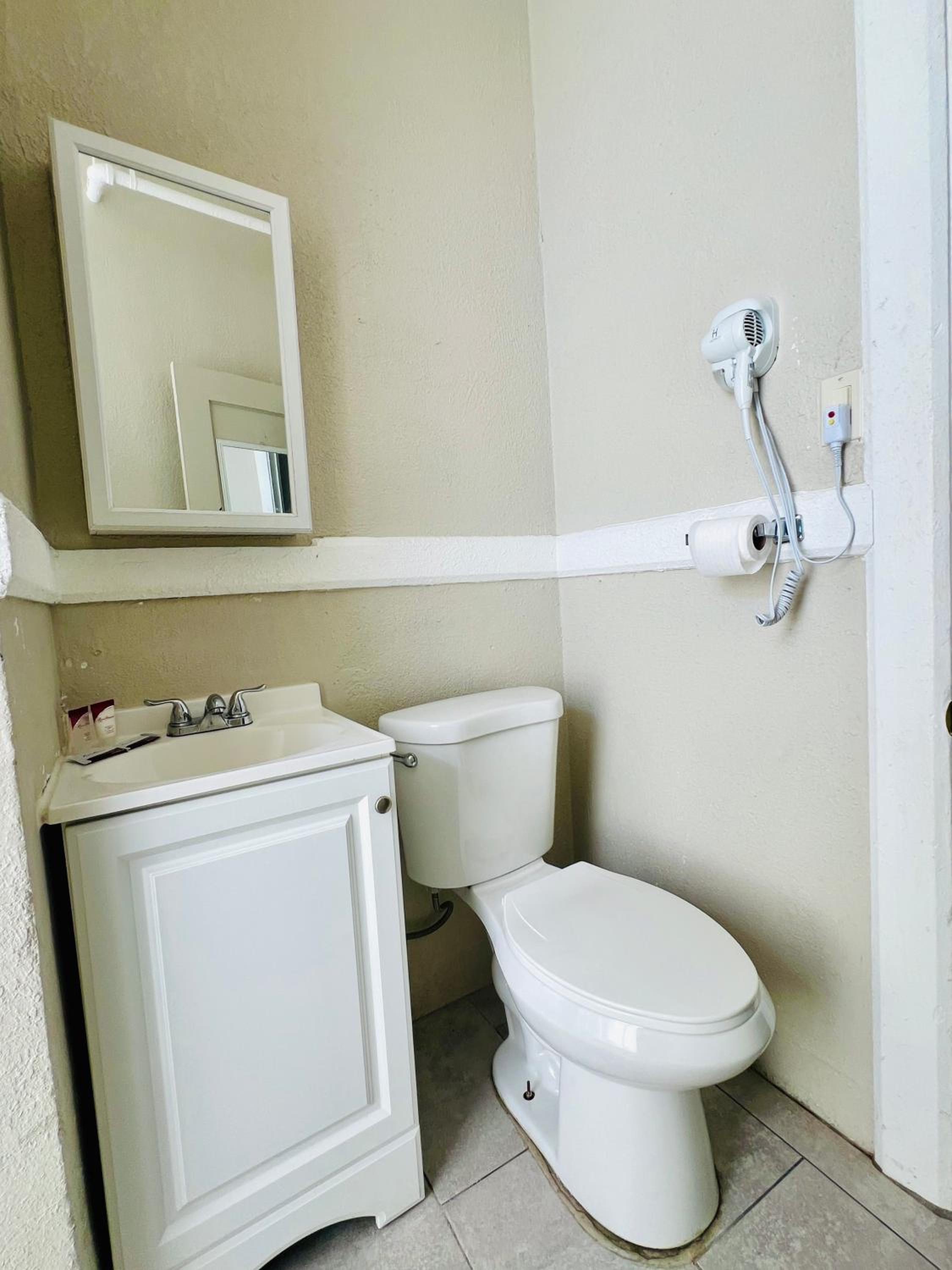 Queen Room with Private Bathroom