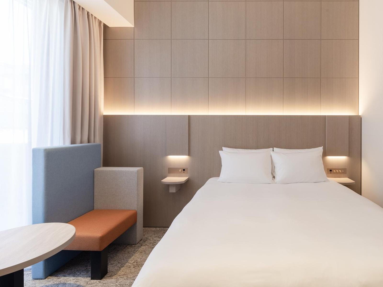 Superior Queen Room with Balcony and Lounge Access