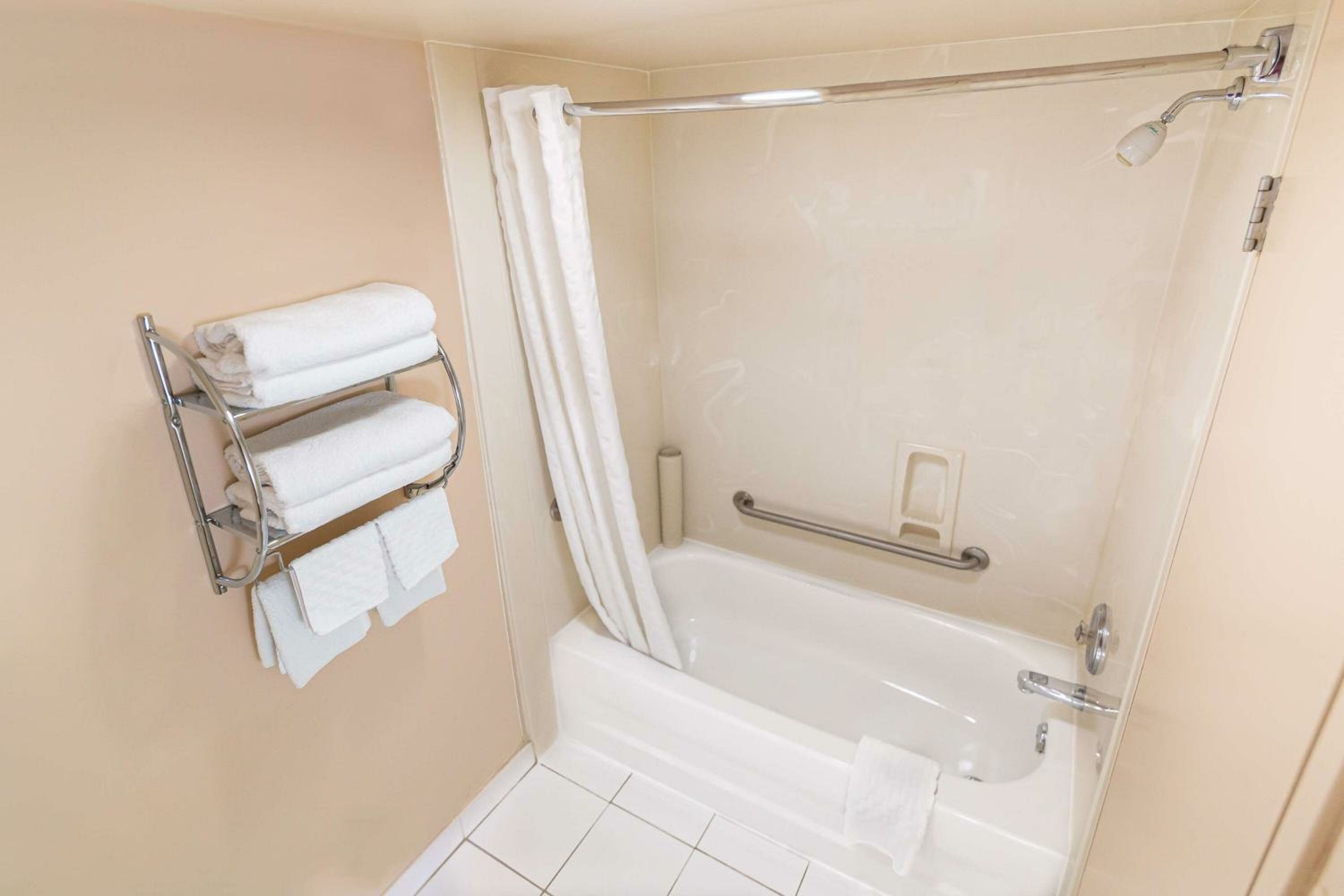 King Room with Work Desk - Non-Smoking