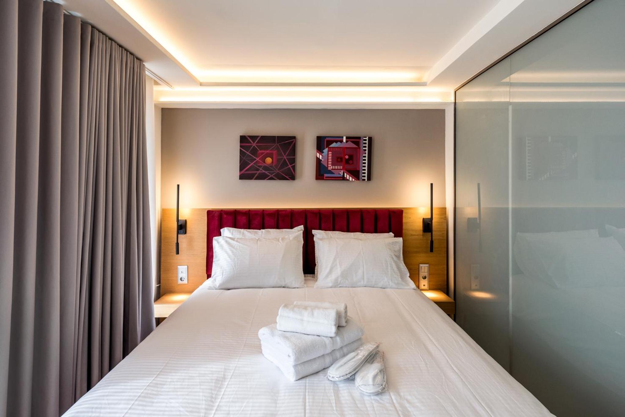 Classic Double Room with City View
