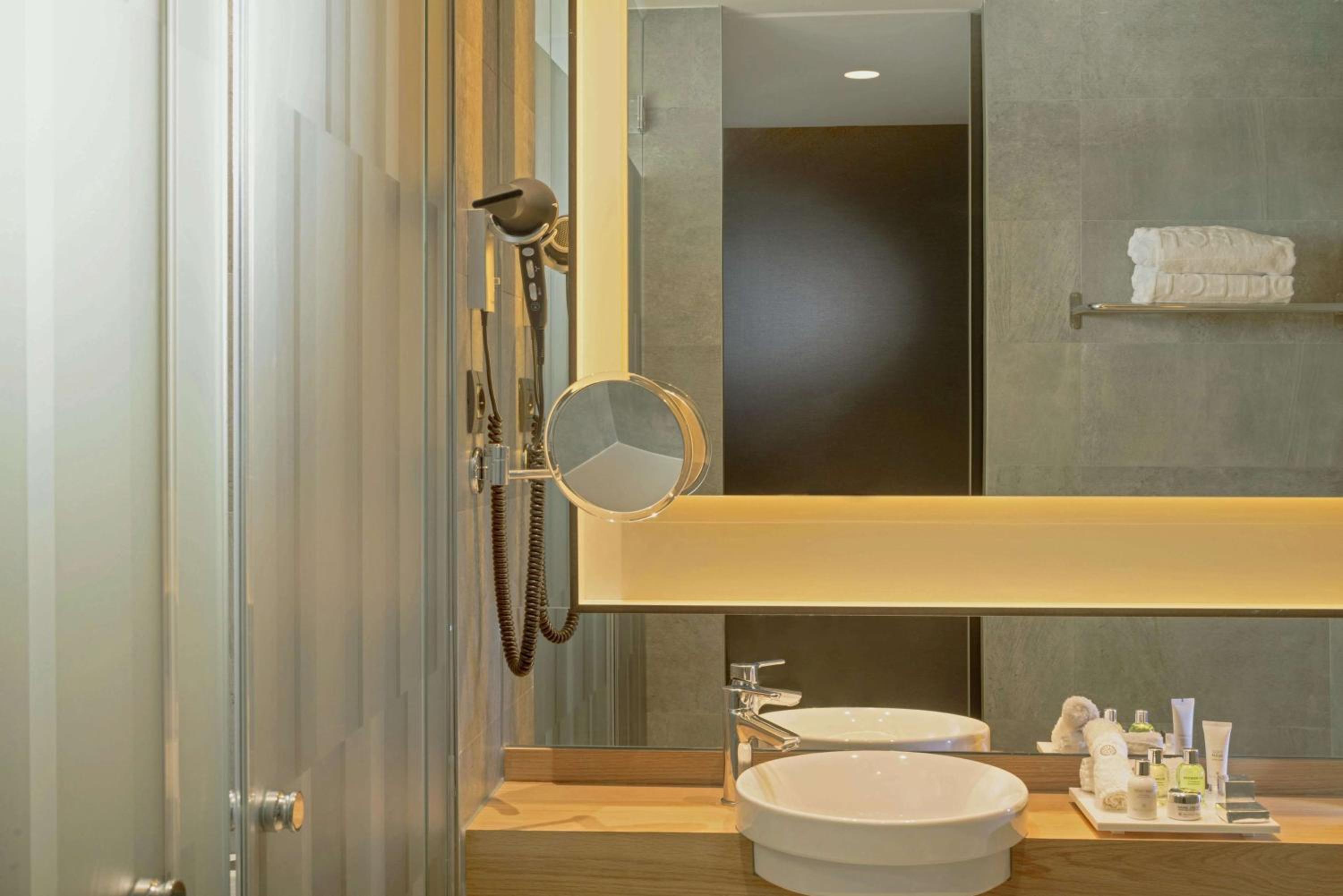 Superior Double with View