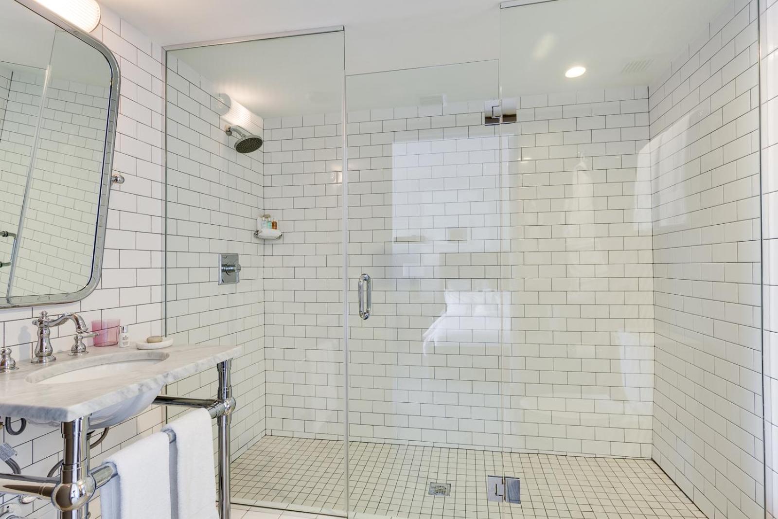 Deluxe Pool View Double