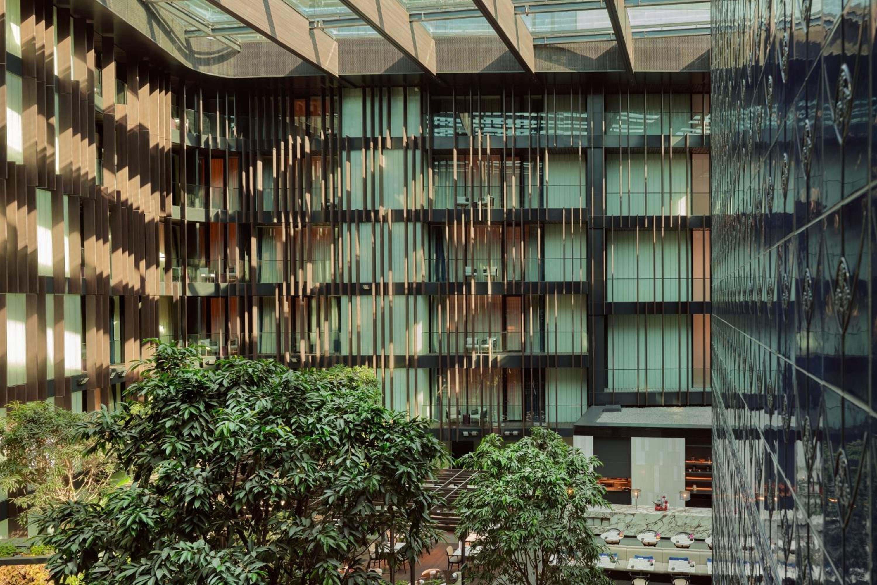 Atrium King Room with Balcony and Atrium View