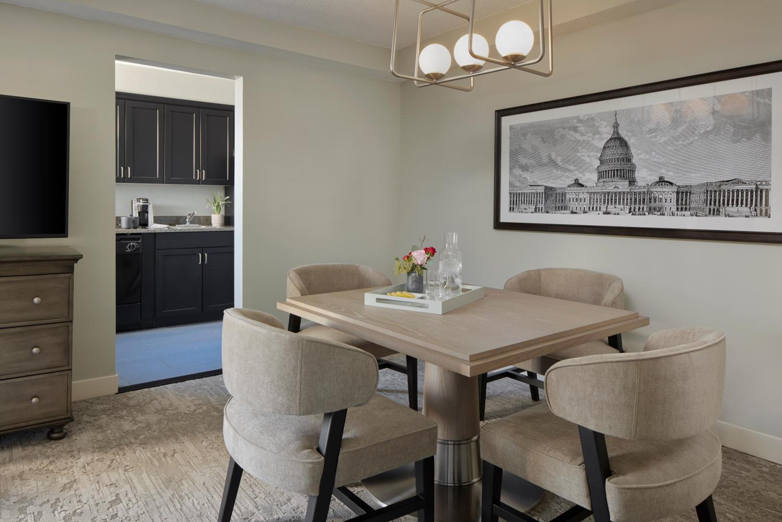 One Bedroom Suite Full Kitchen