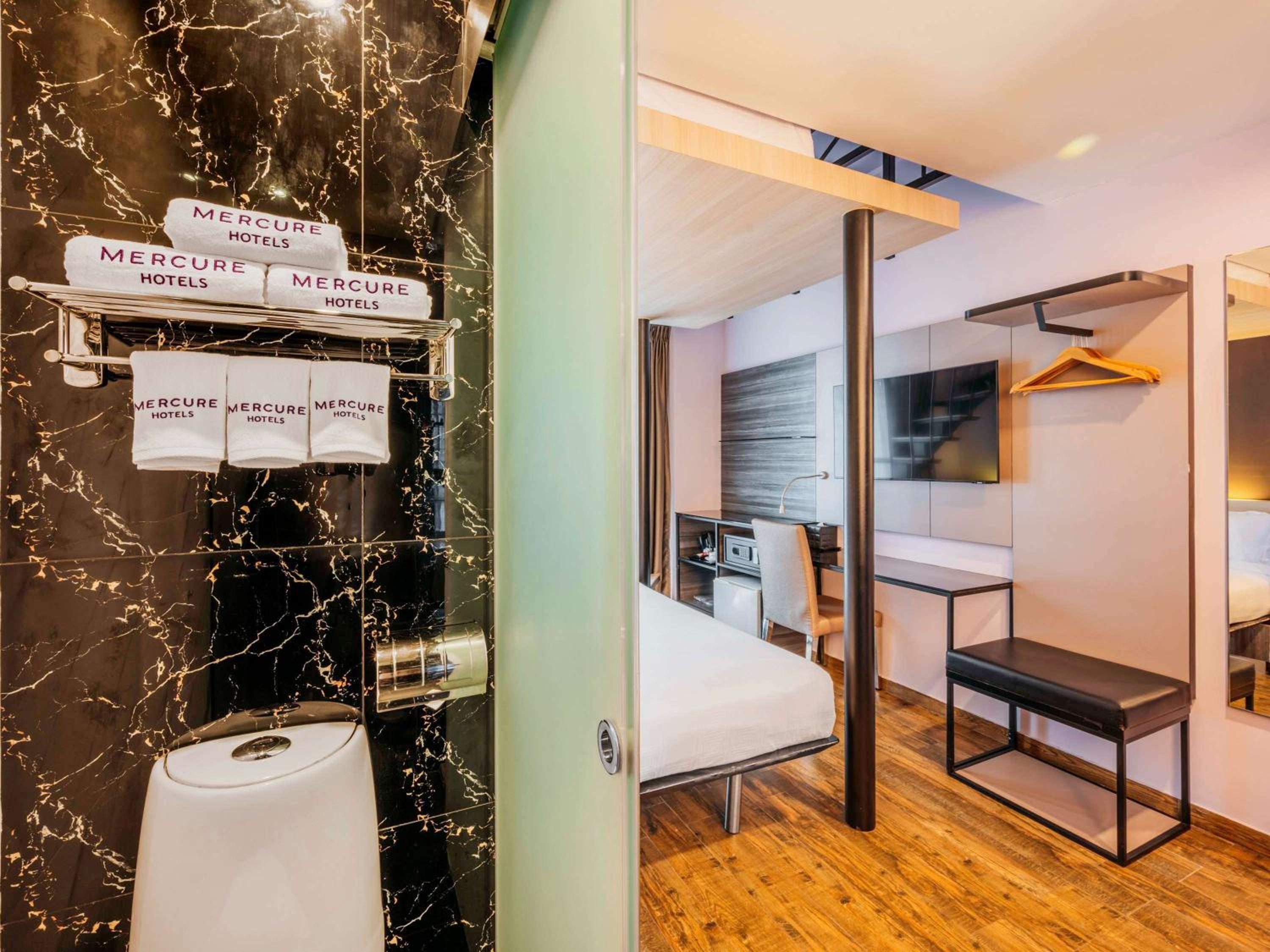 Classic Family Room with One Double Bed and One Single Bed