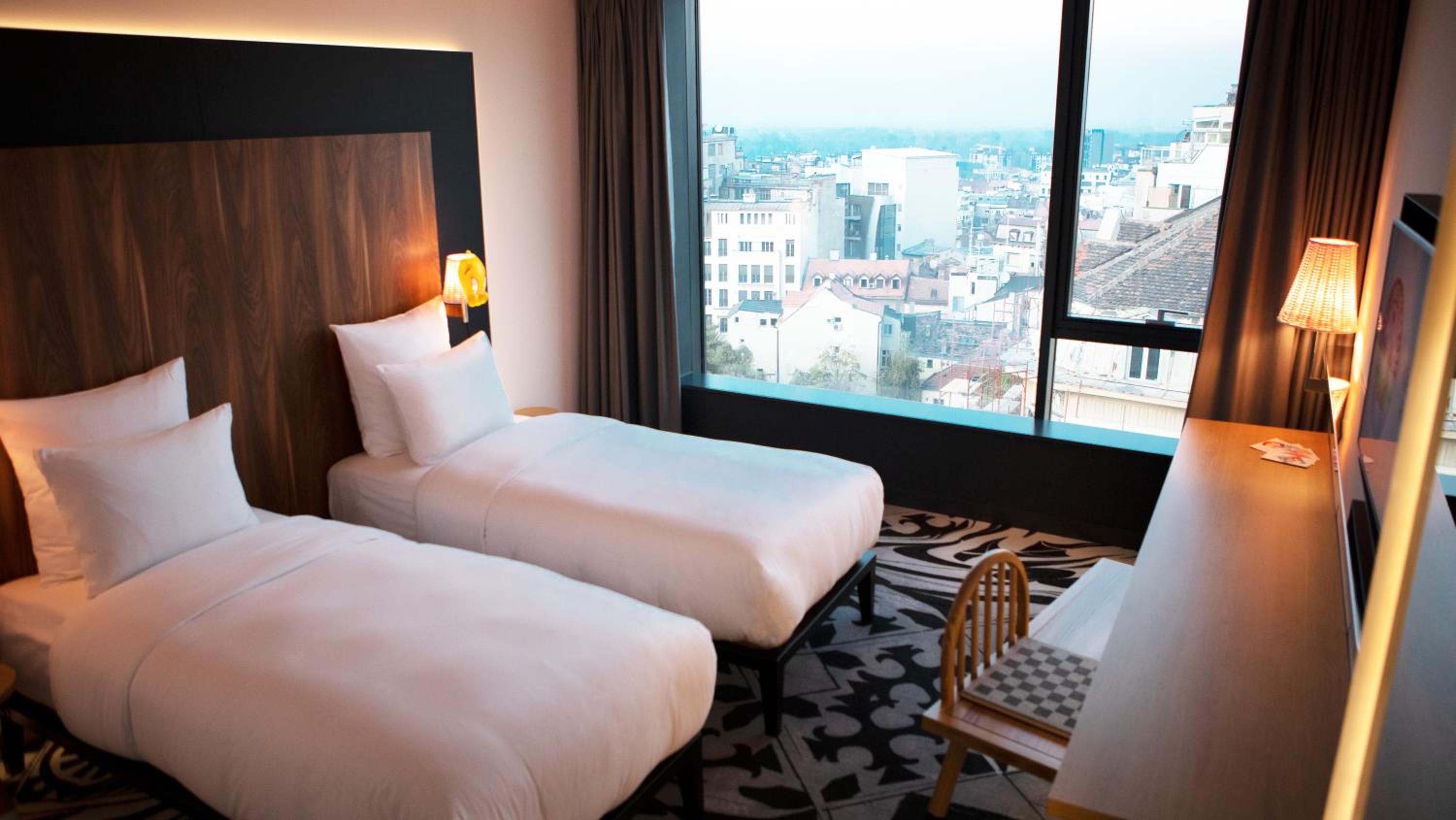 Large Mama Twin Room