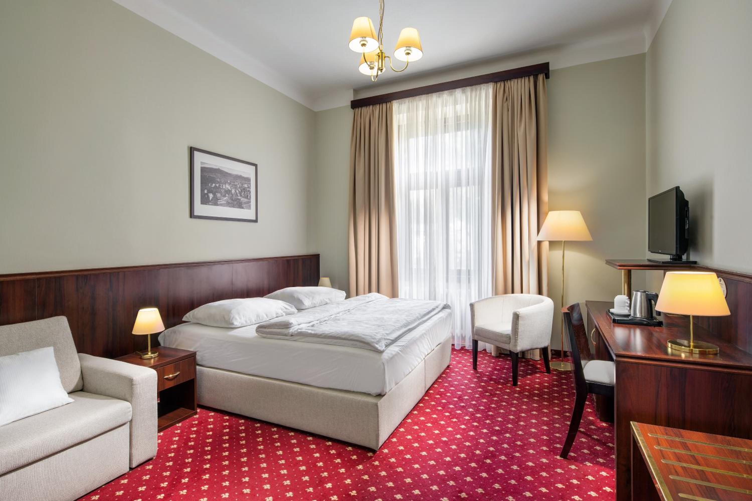 Deluxe Double or Twin Room