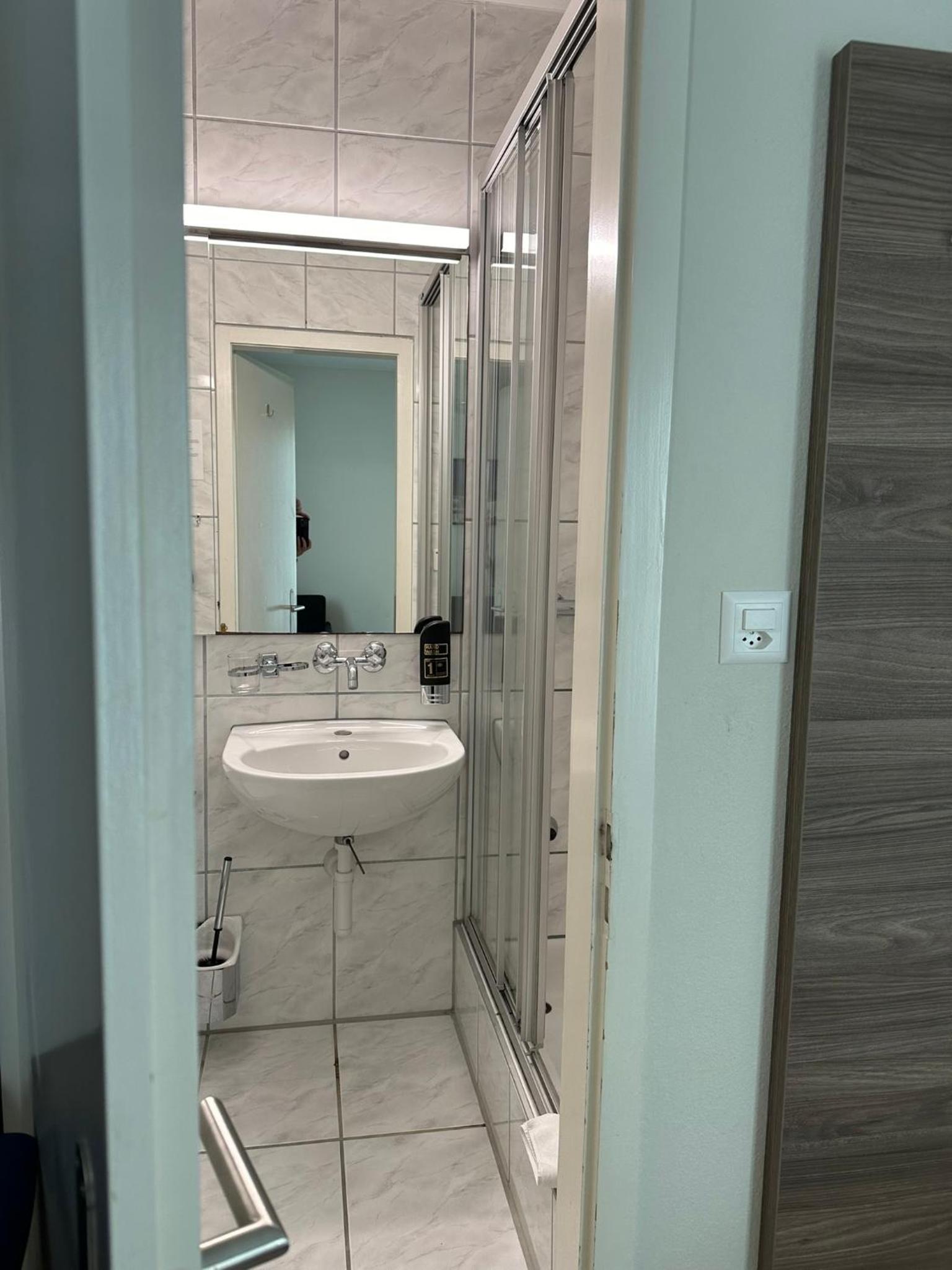 Large Double or Twin Room