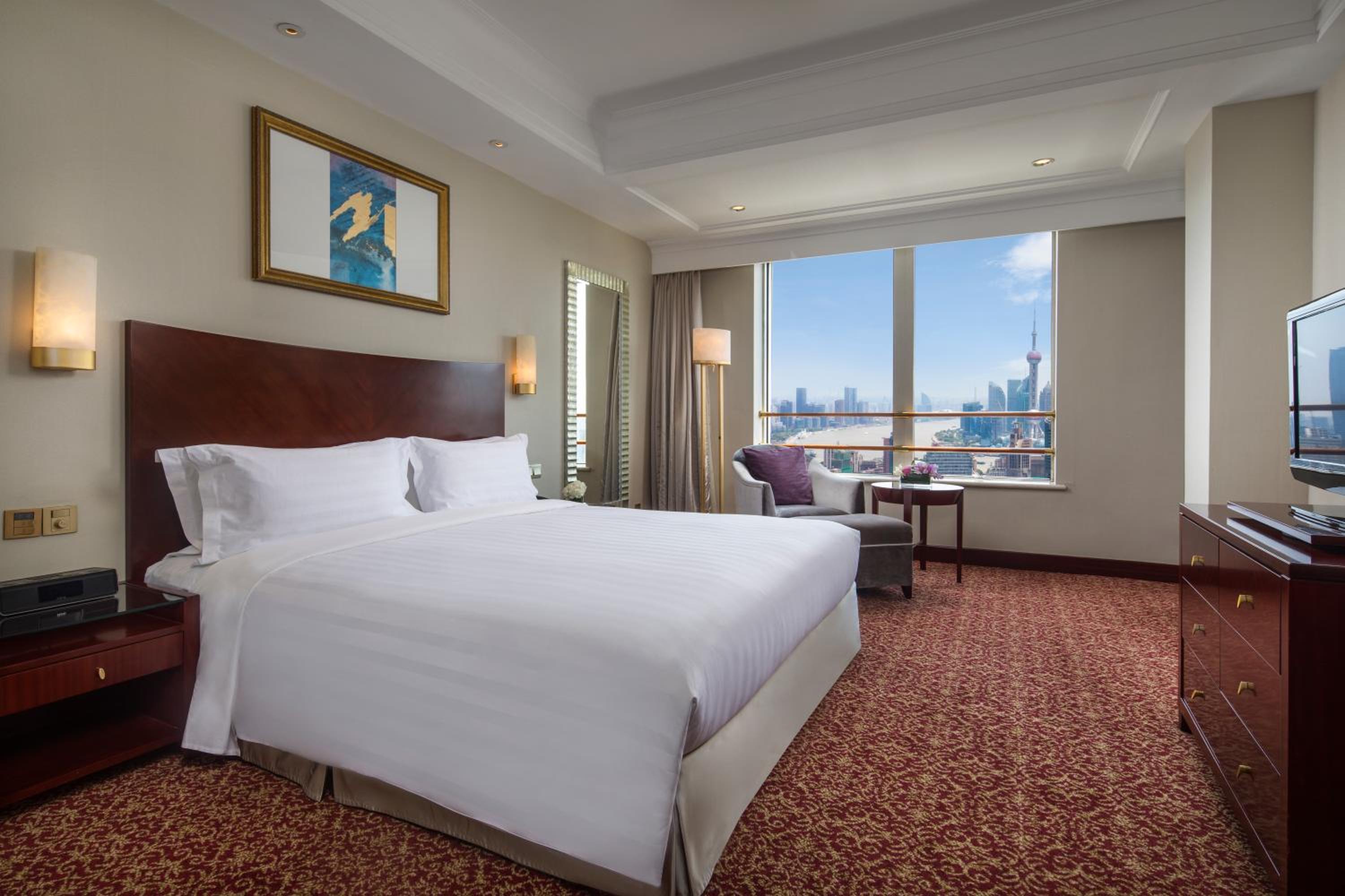 Junior Suite with Park View