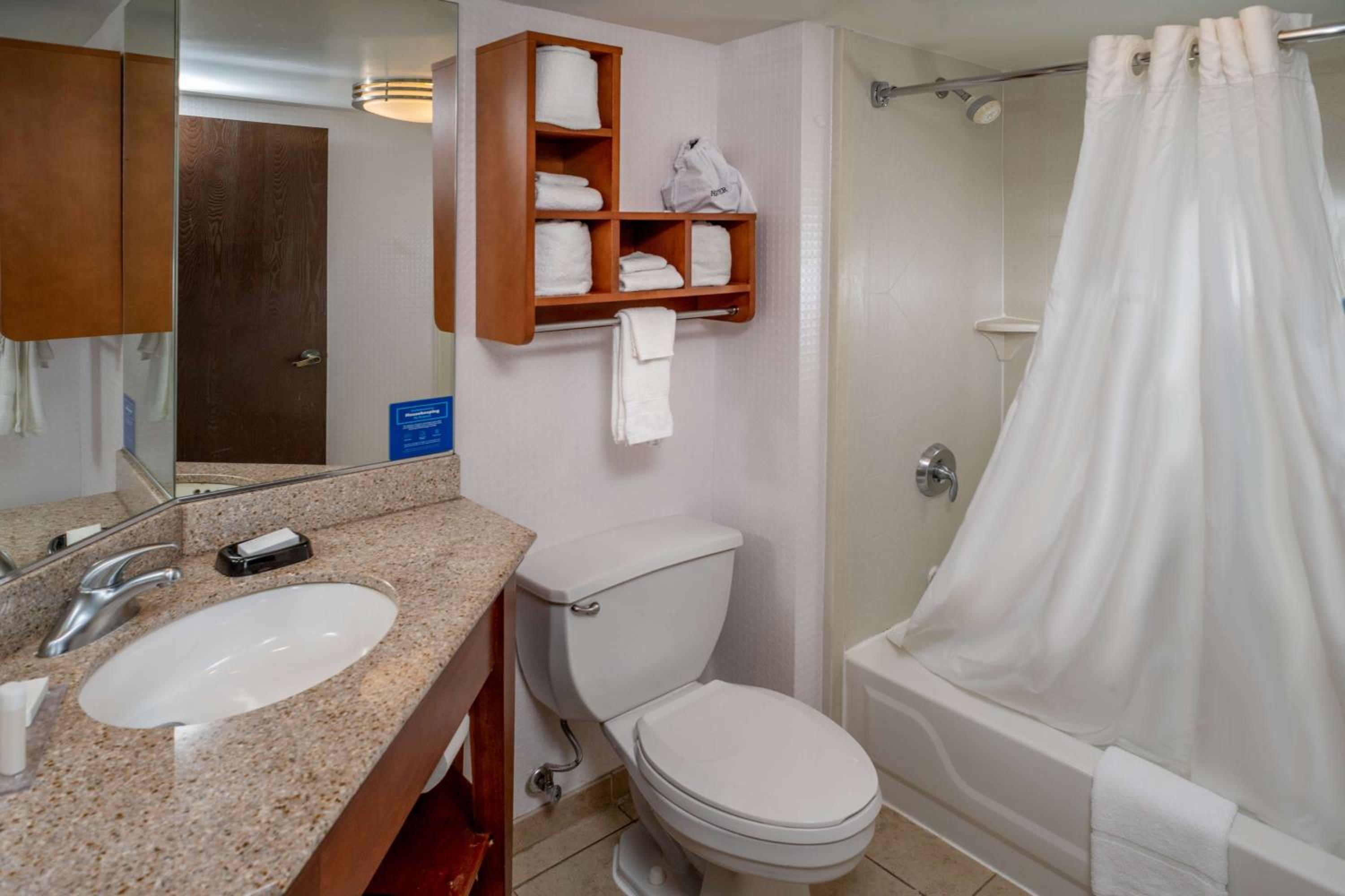 King Room with Sofa Bed - Non-Smoking