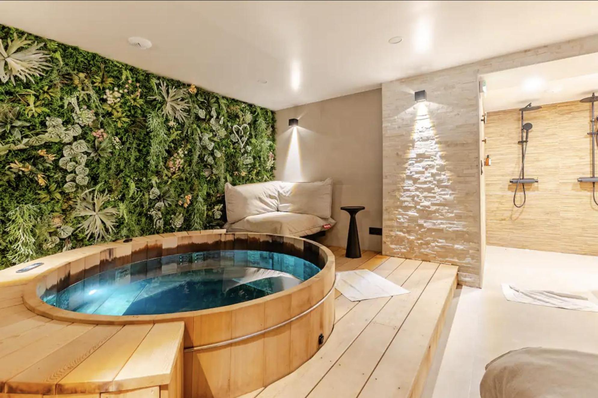 Double Room with 45mn private spa access