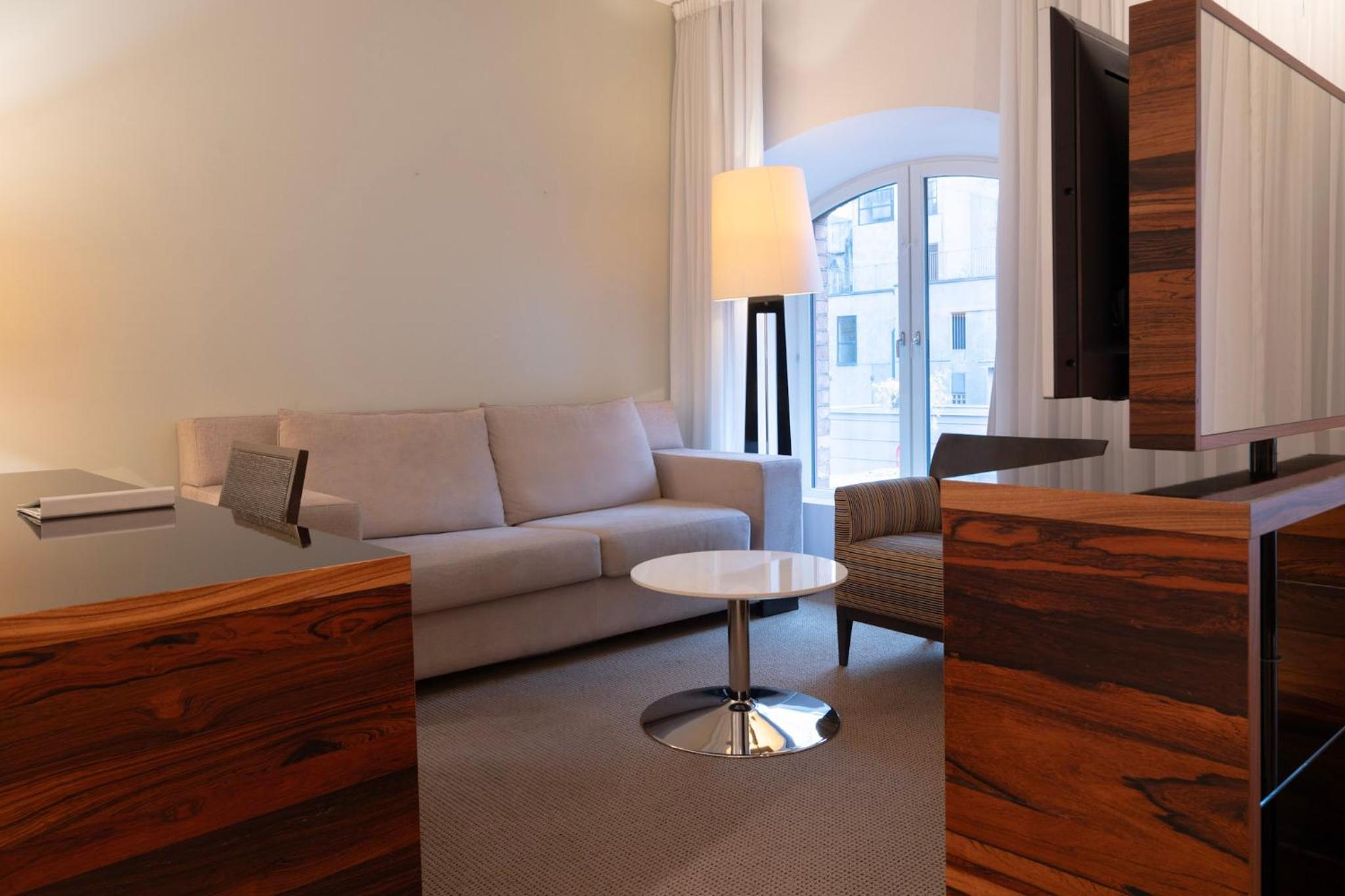 Deluxe Double Room - Spa Not Included