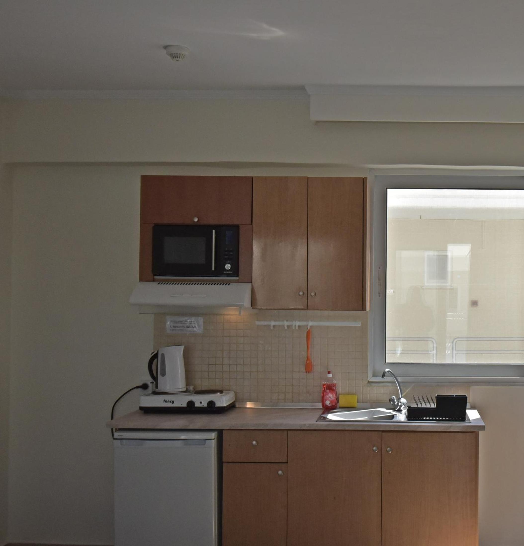 Two Room Apartment Suite with Sea View and Pool View (6 Adults)