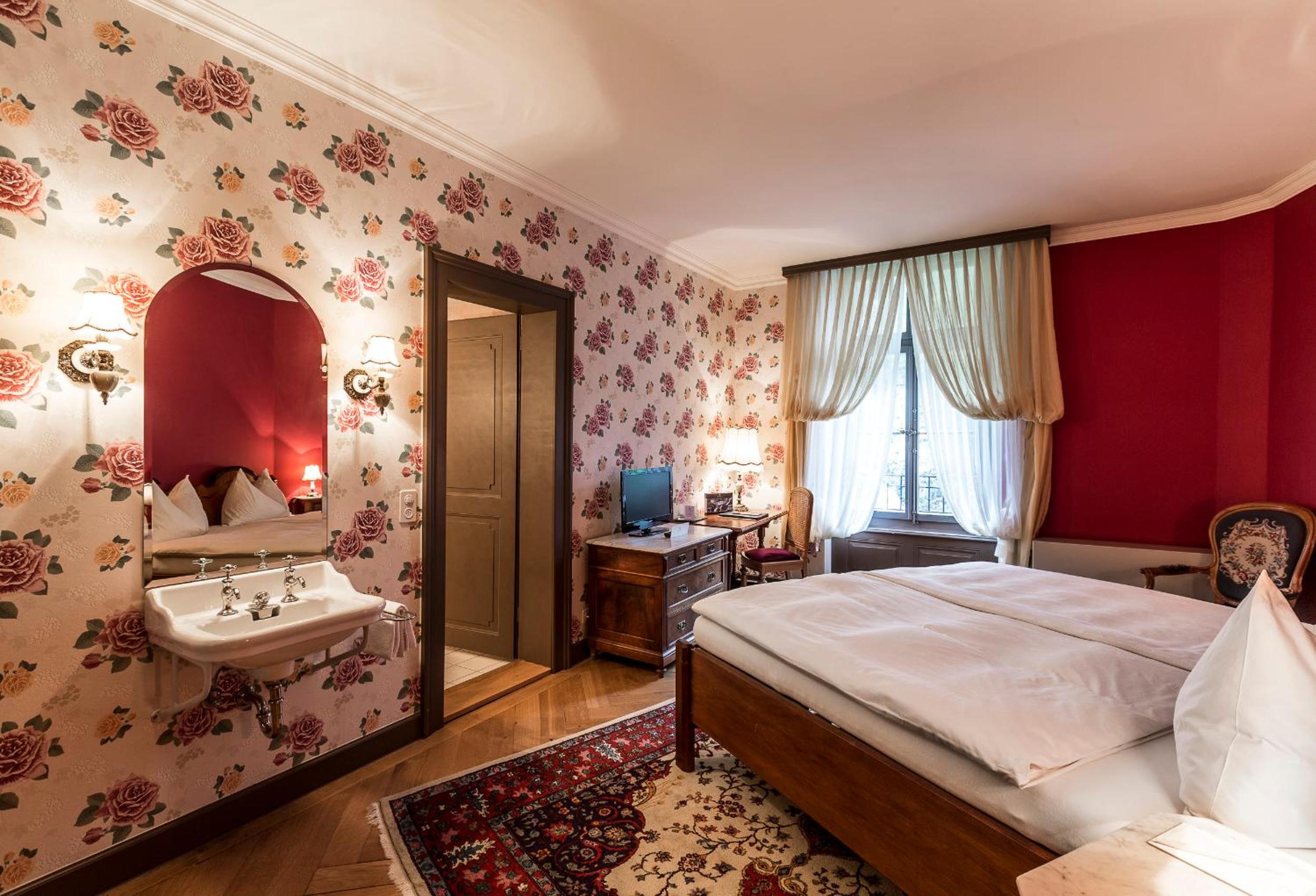 Superior Double Room with Waterfall View