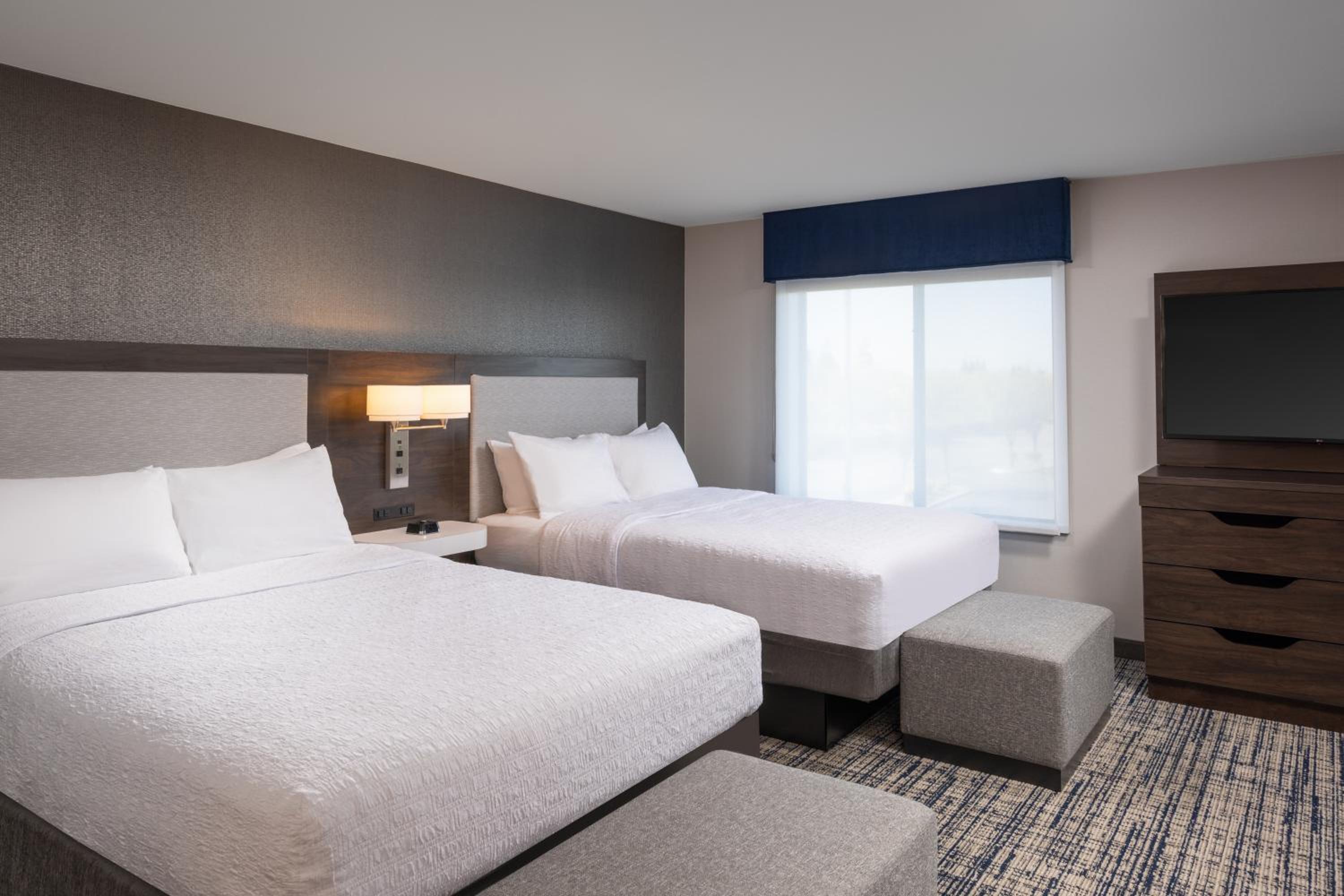 Queen Room with Two Queen Beds - Mobility Access/Non-Smoking