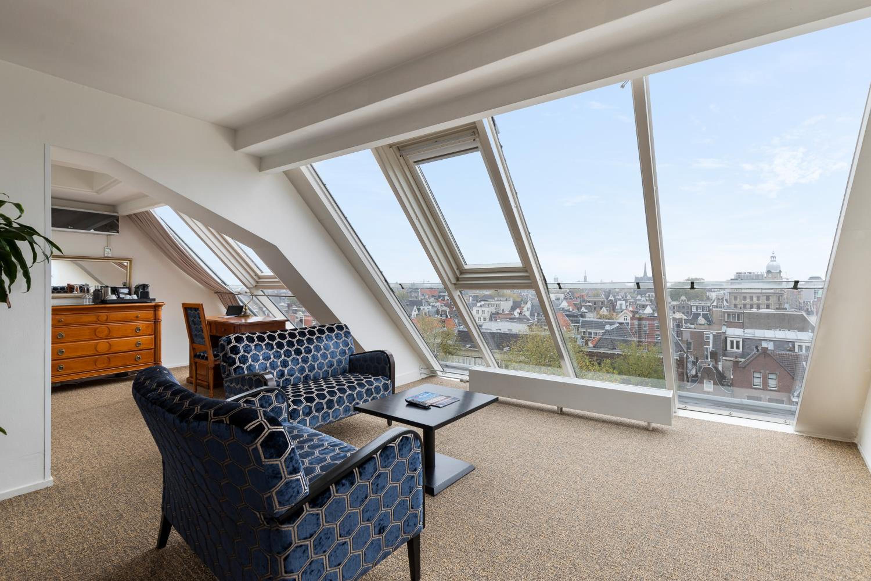 Penthouse Suite