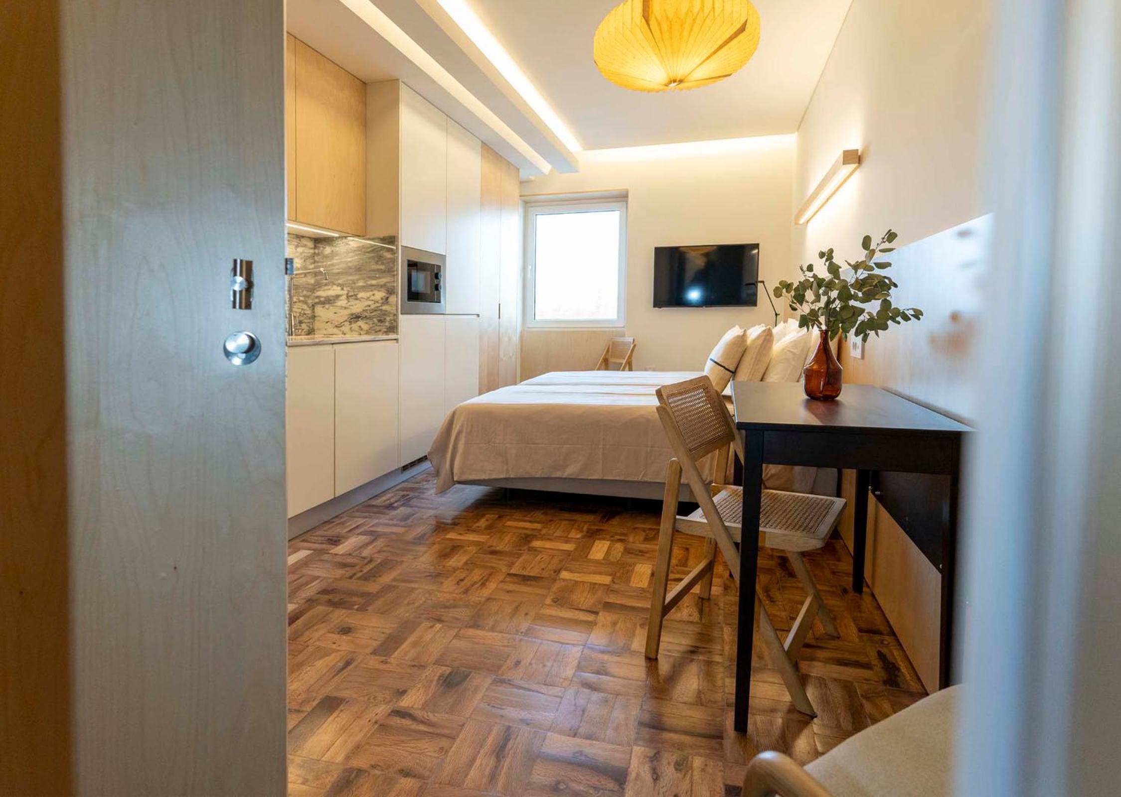 Studio Apartment