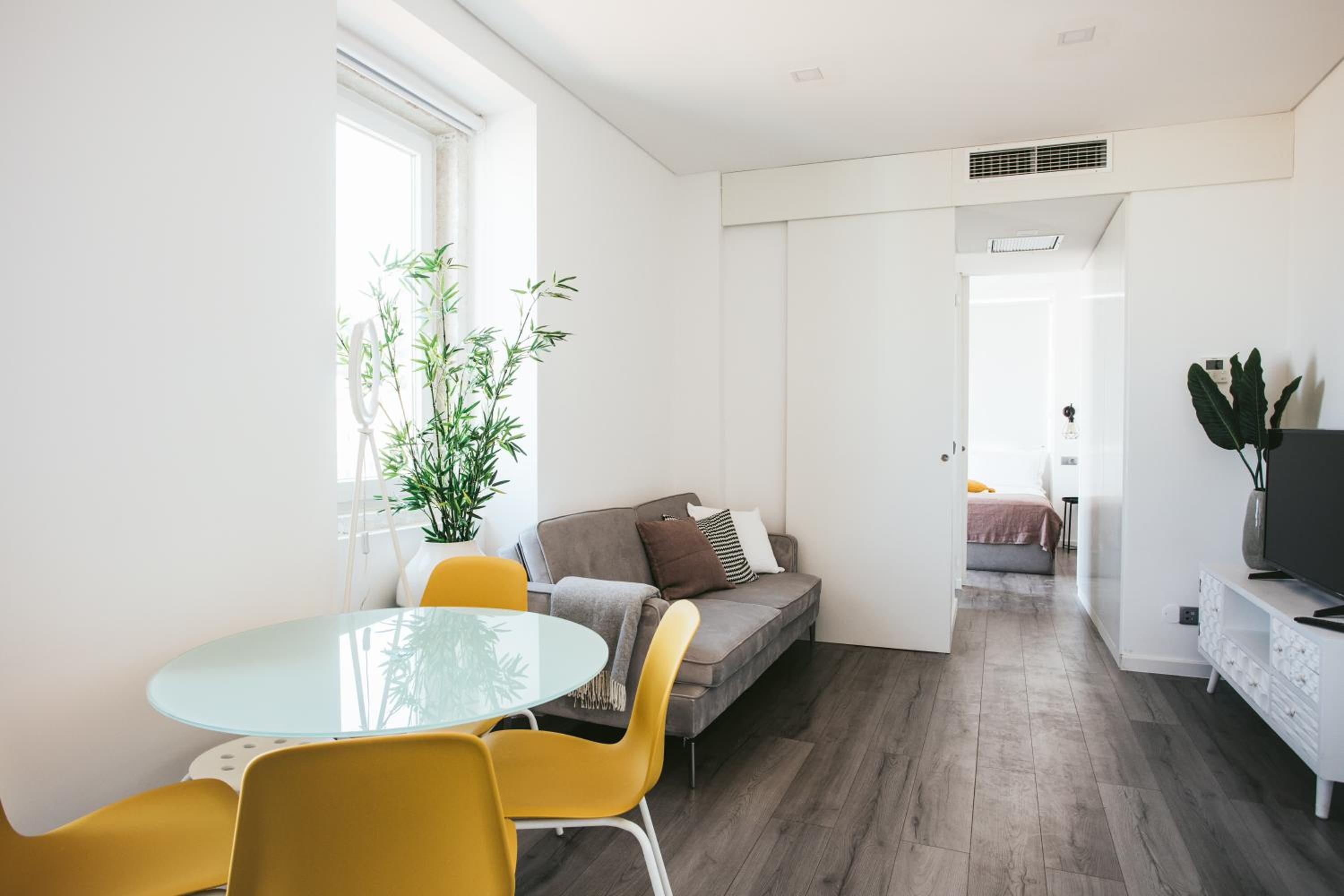 Deluxe One-Bedroom Apartment with Balcony and View