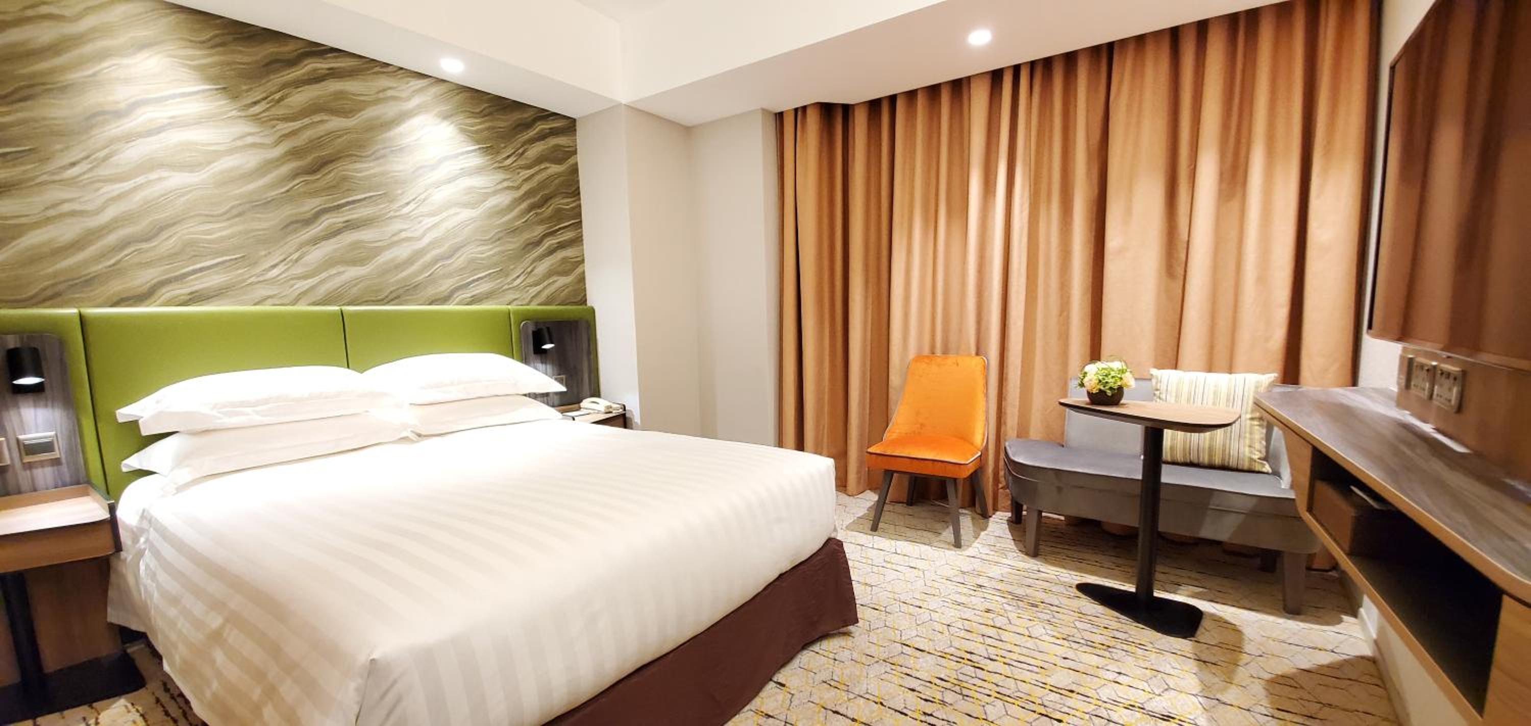 Premier Earth with Double Bed