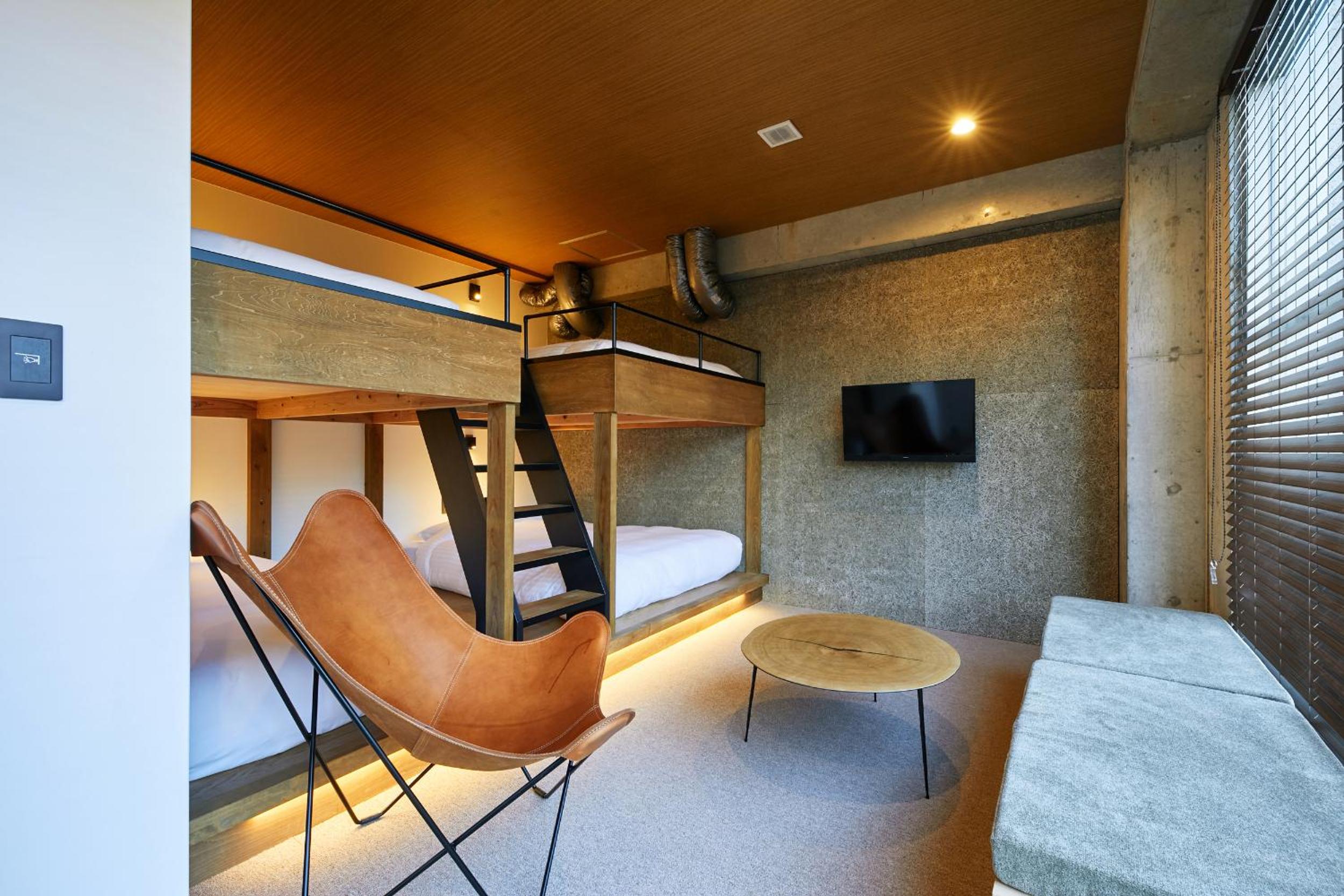 Deluxe Studio - No Cleaning for Consecutive Night Stays