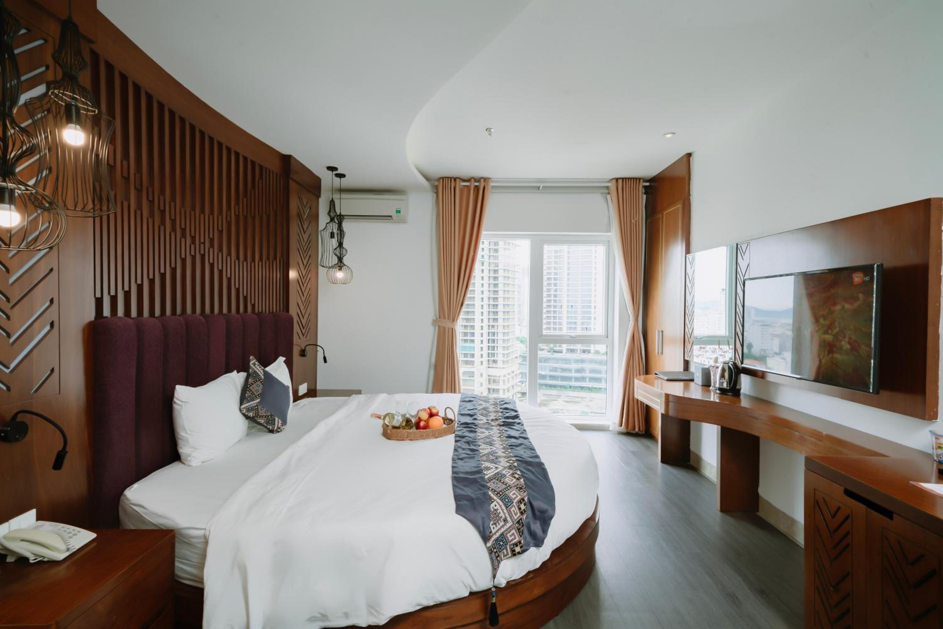 Suite with City View
