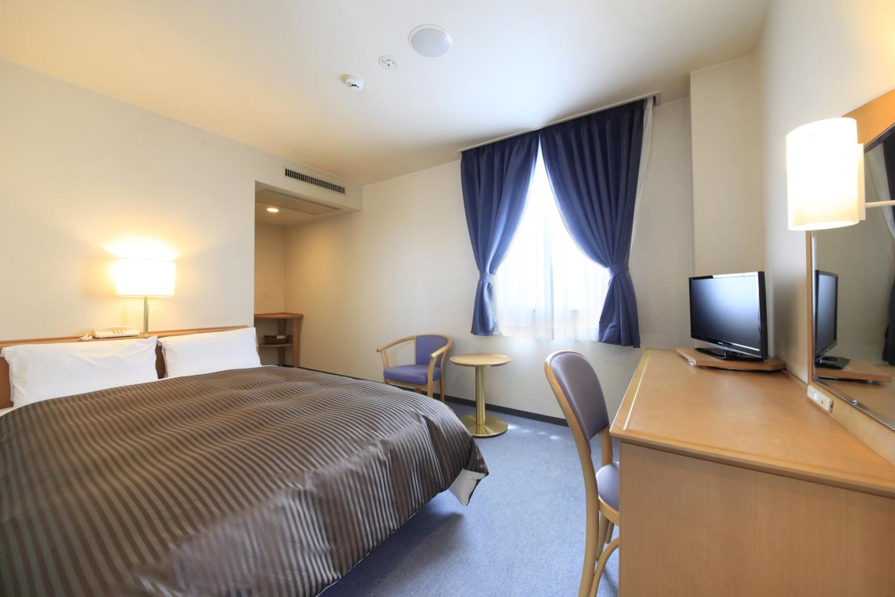 Double Room - Non-Smoking 