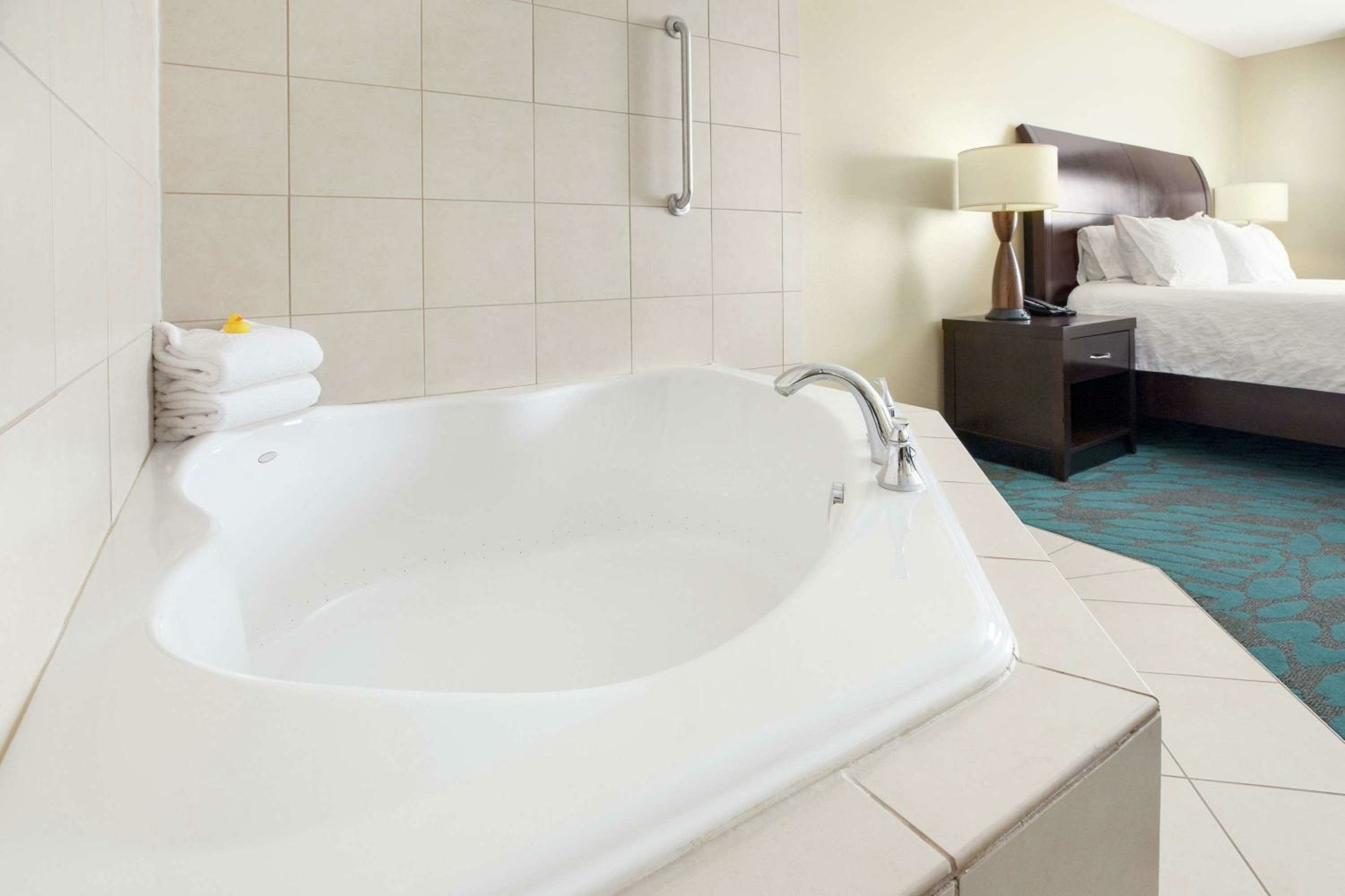 King Room with Whirlpool
