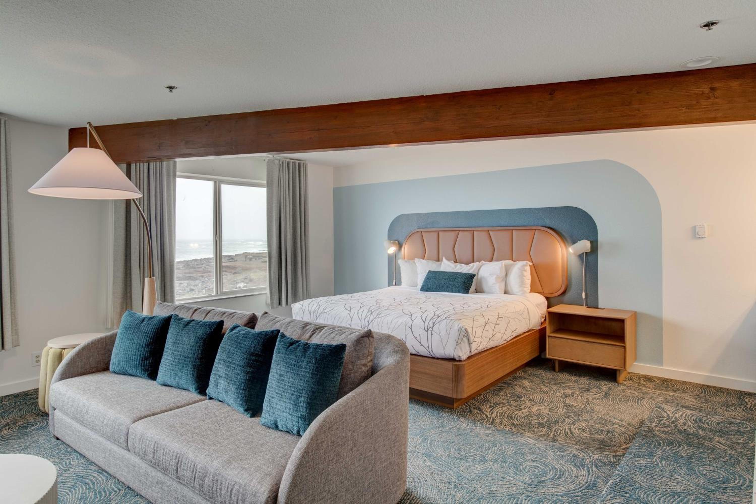 King Suite with Jacuzzi - Ocean View