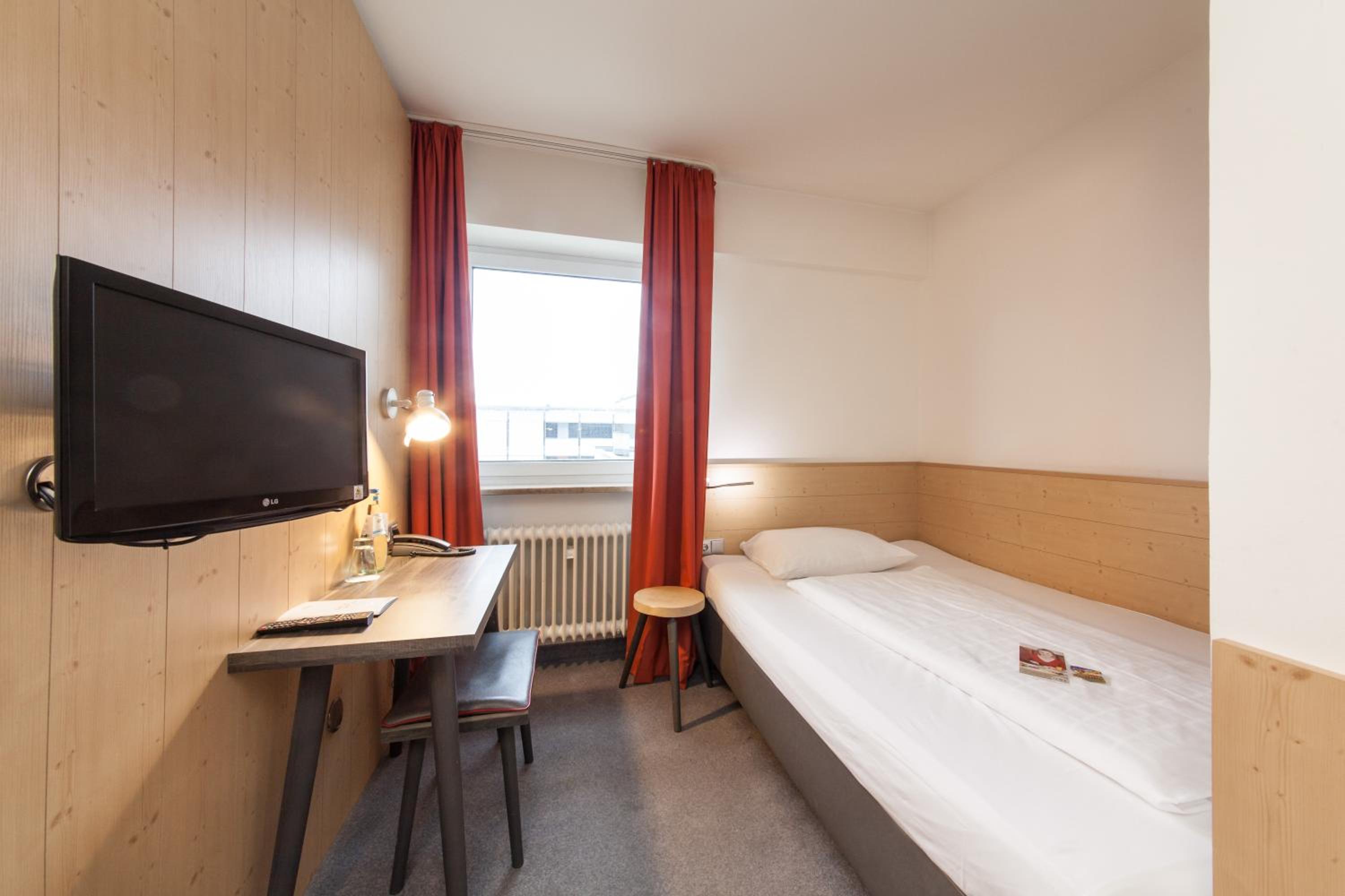Standard Single Room