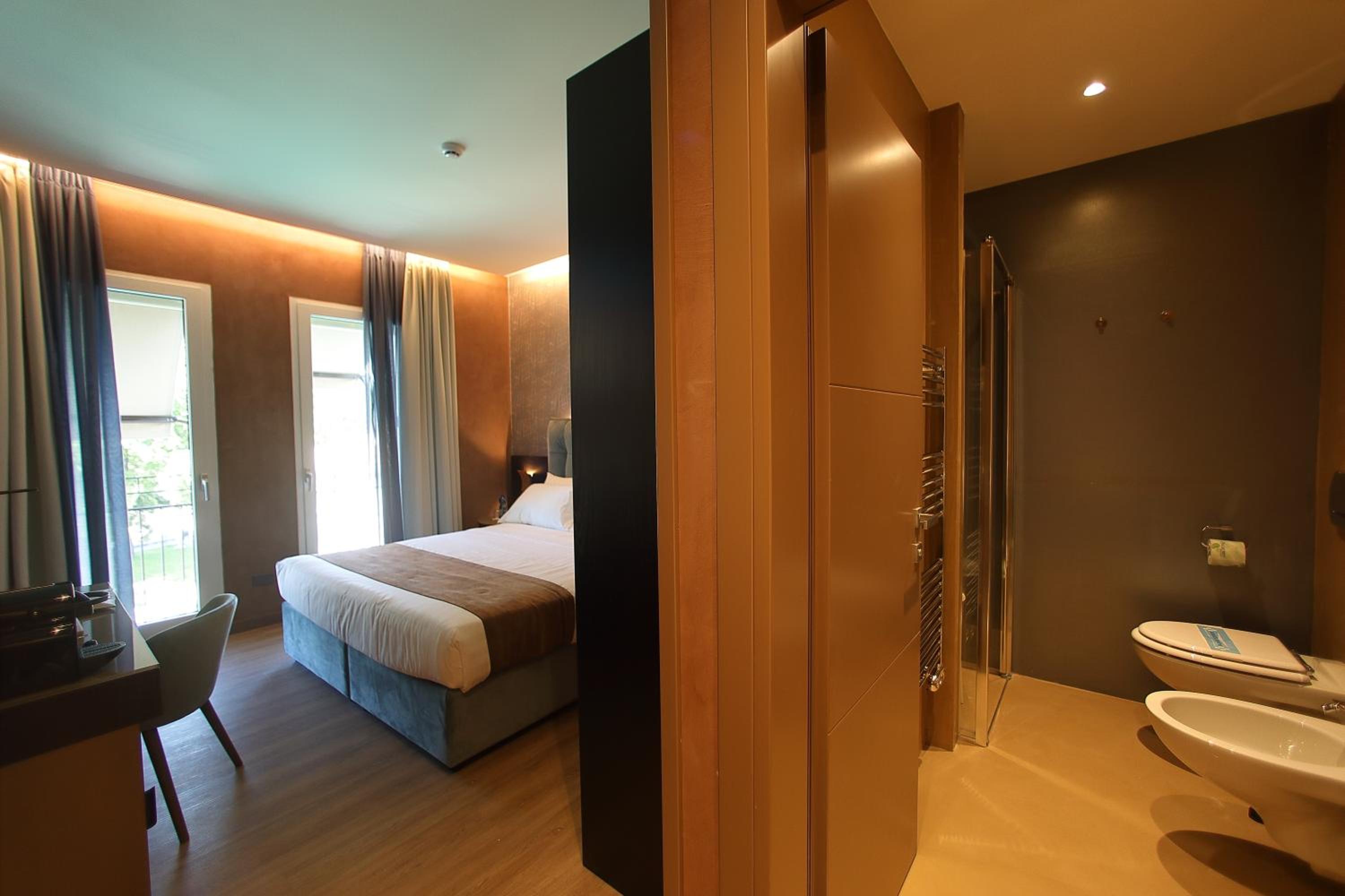 Single Room with Balcony