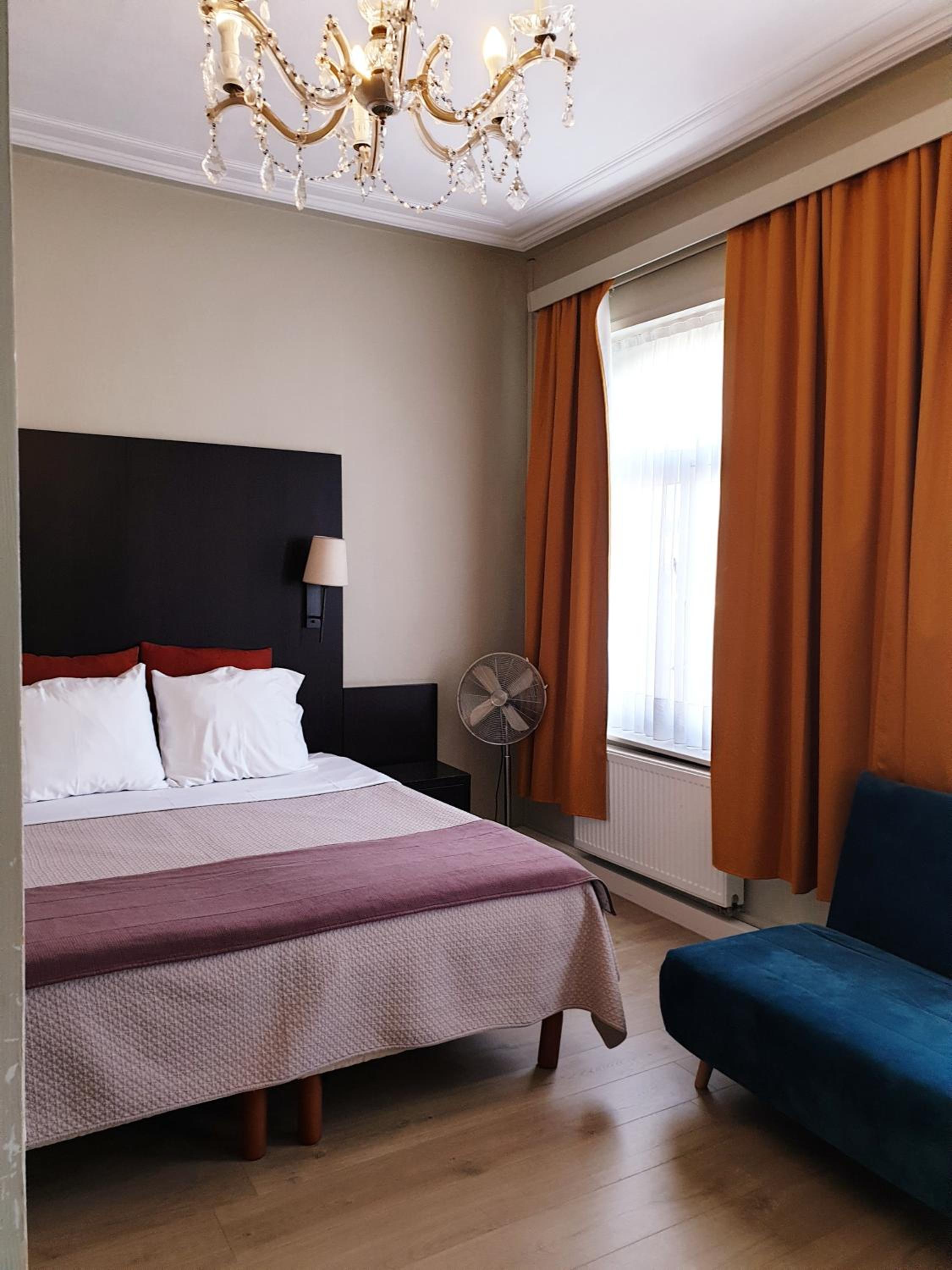 Family Room (4 Adults)