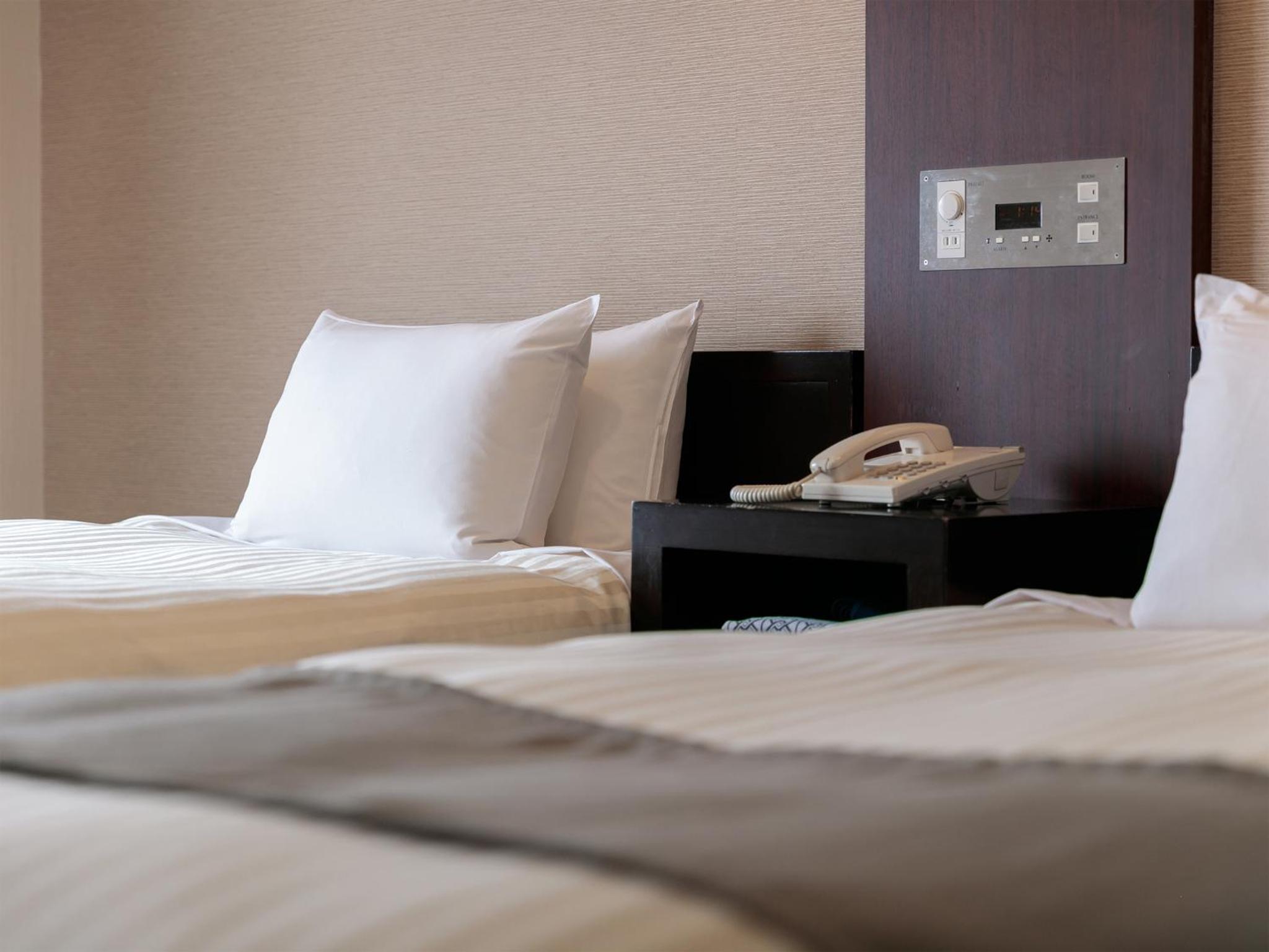 Twin Room - Non-Smoking