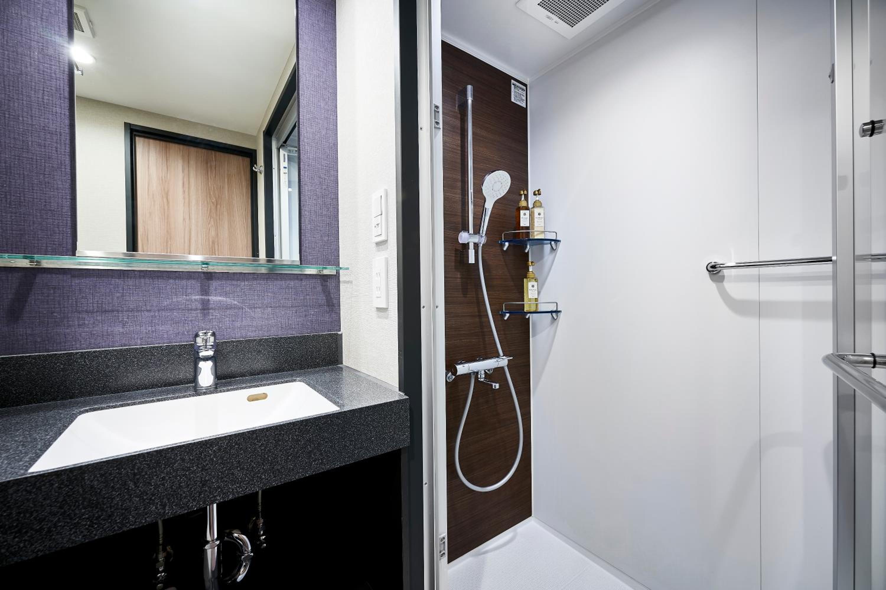 Deluxe Twin Room with Sofa bed