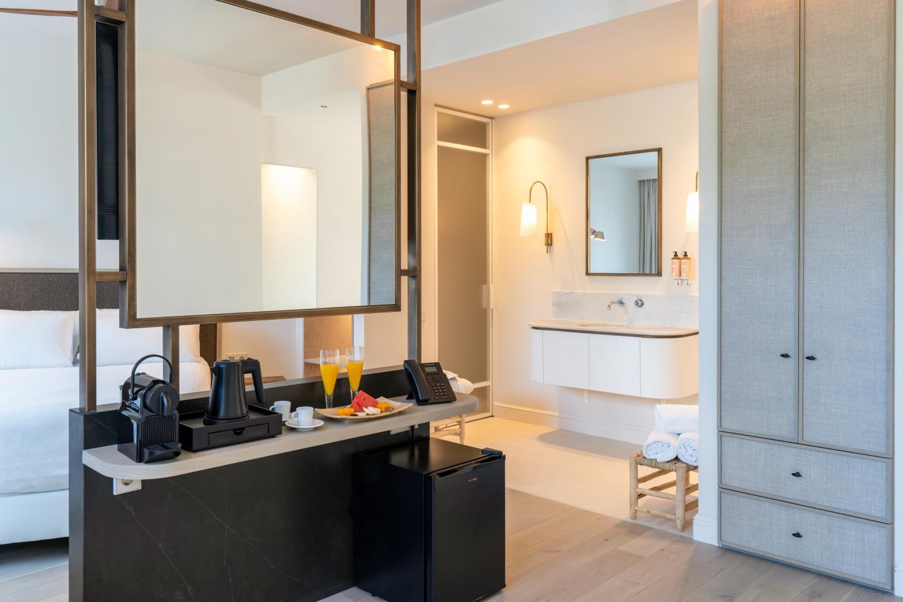 Deluxe Double Room with Terrace