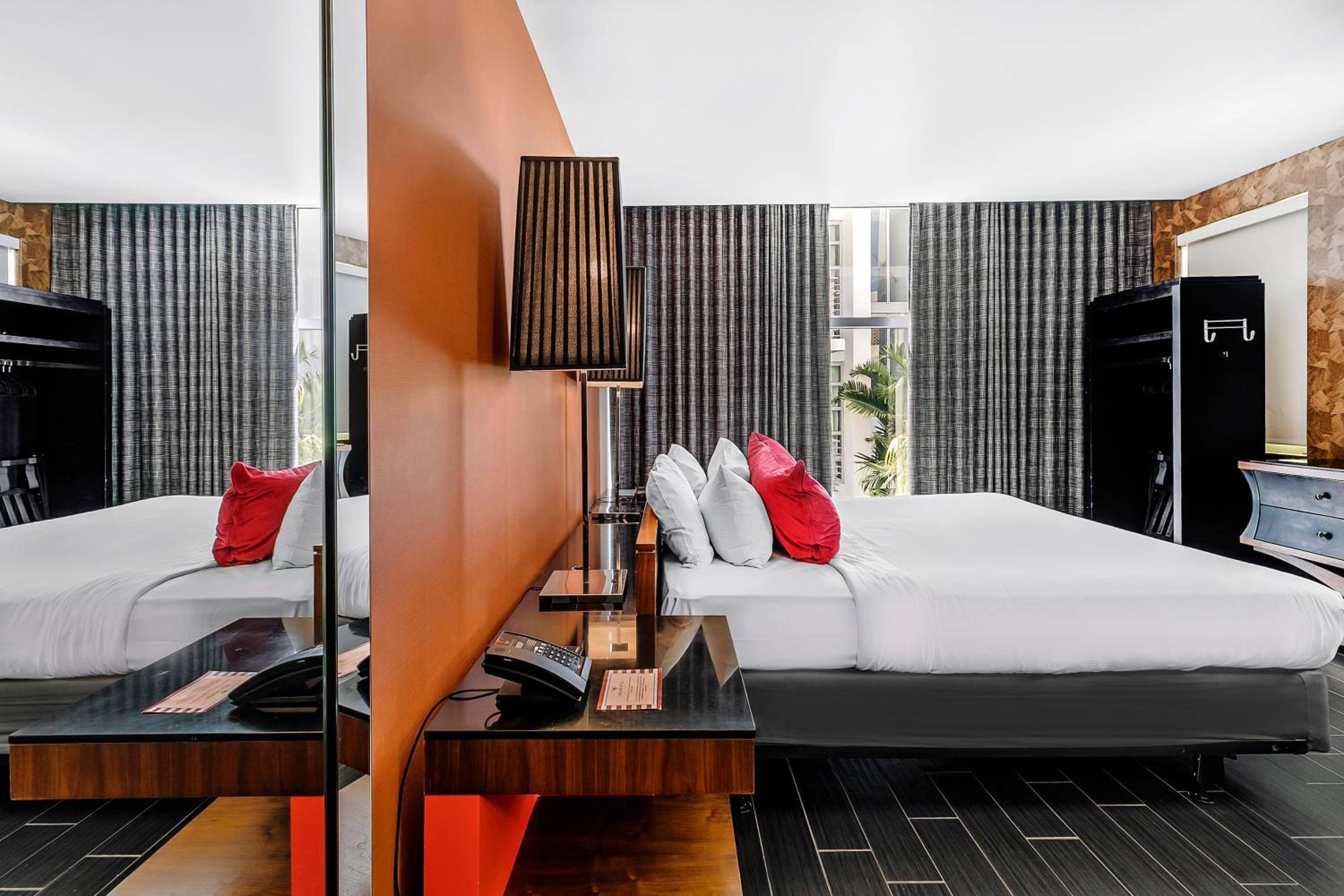 Premium Rooftop King Room with Terrace