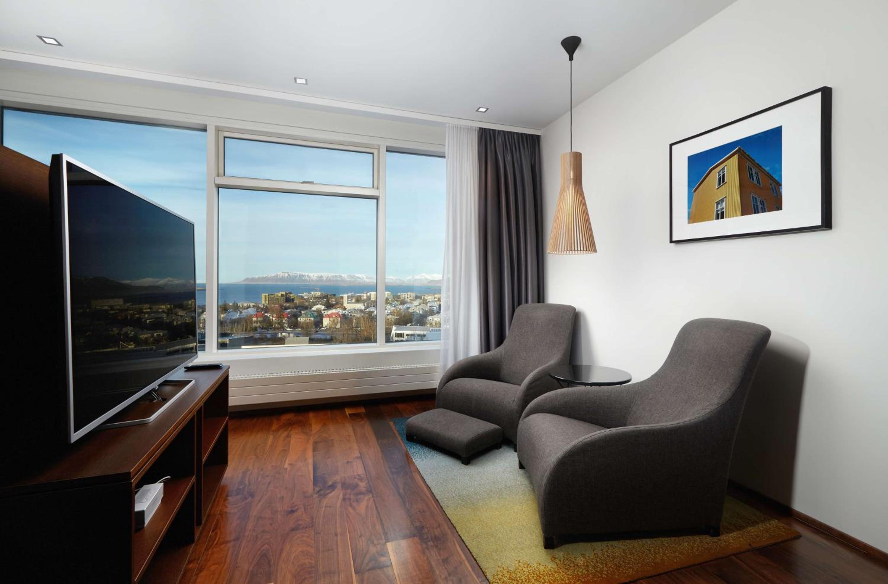 King Executive Room with Scenic View