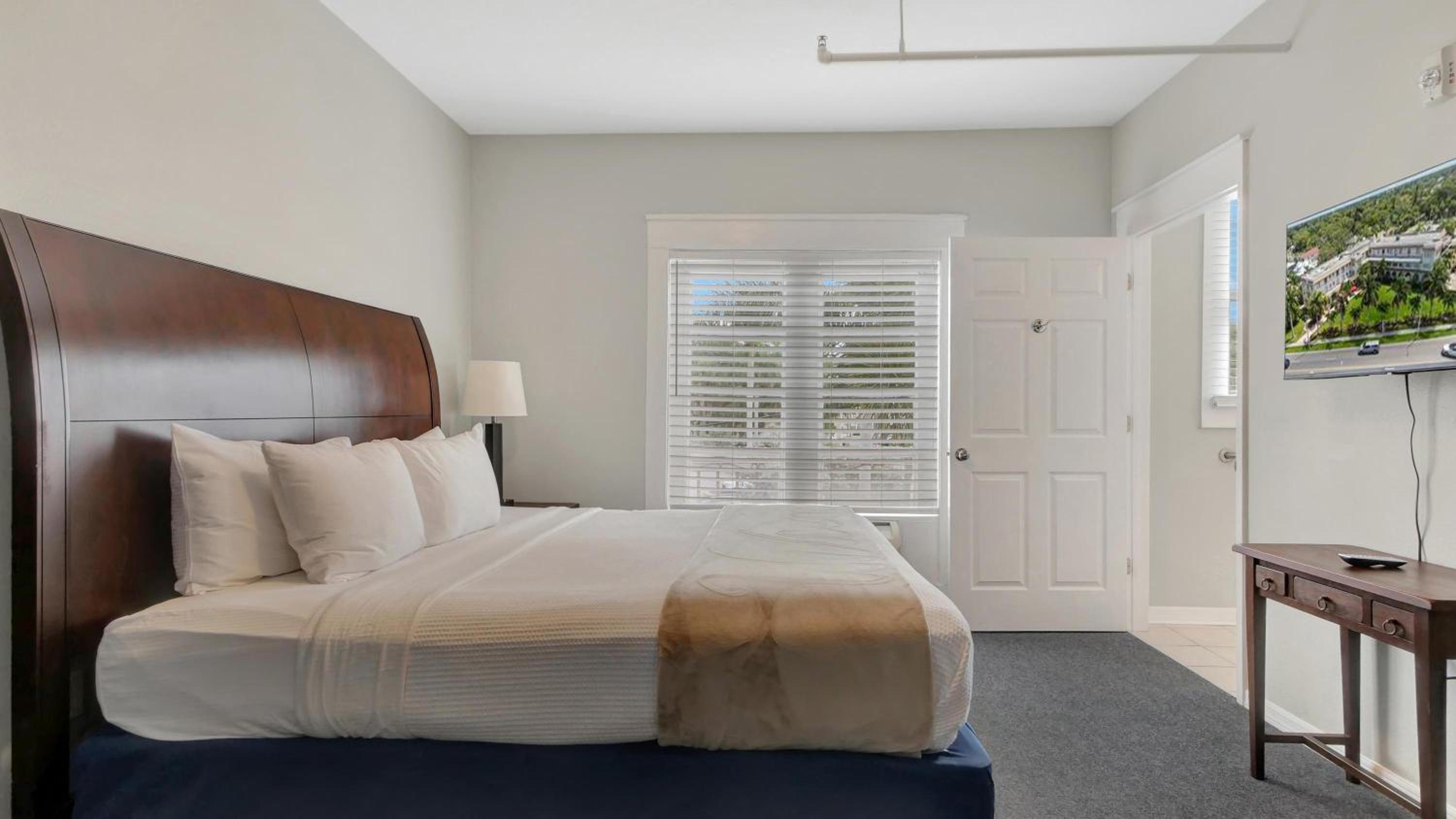 Queen Room - Disability Access