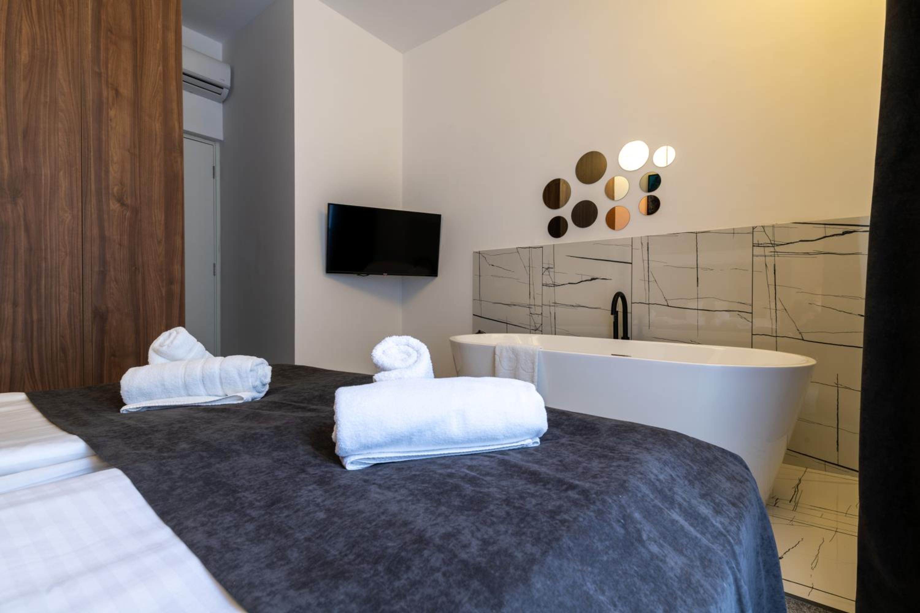 Superior Double Room - Annex