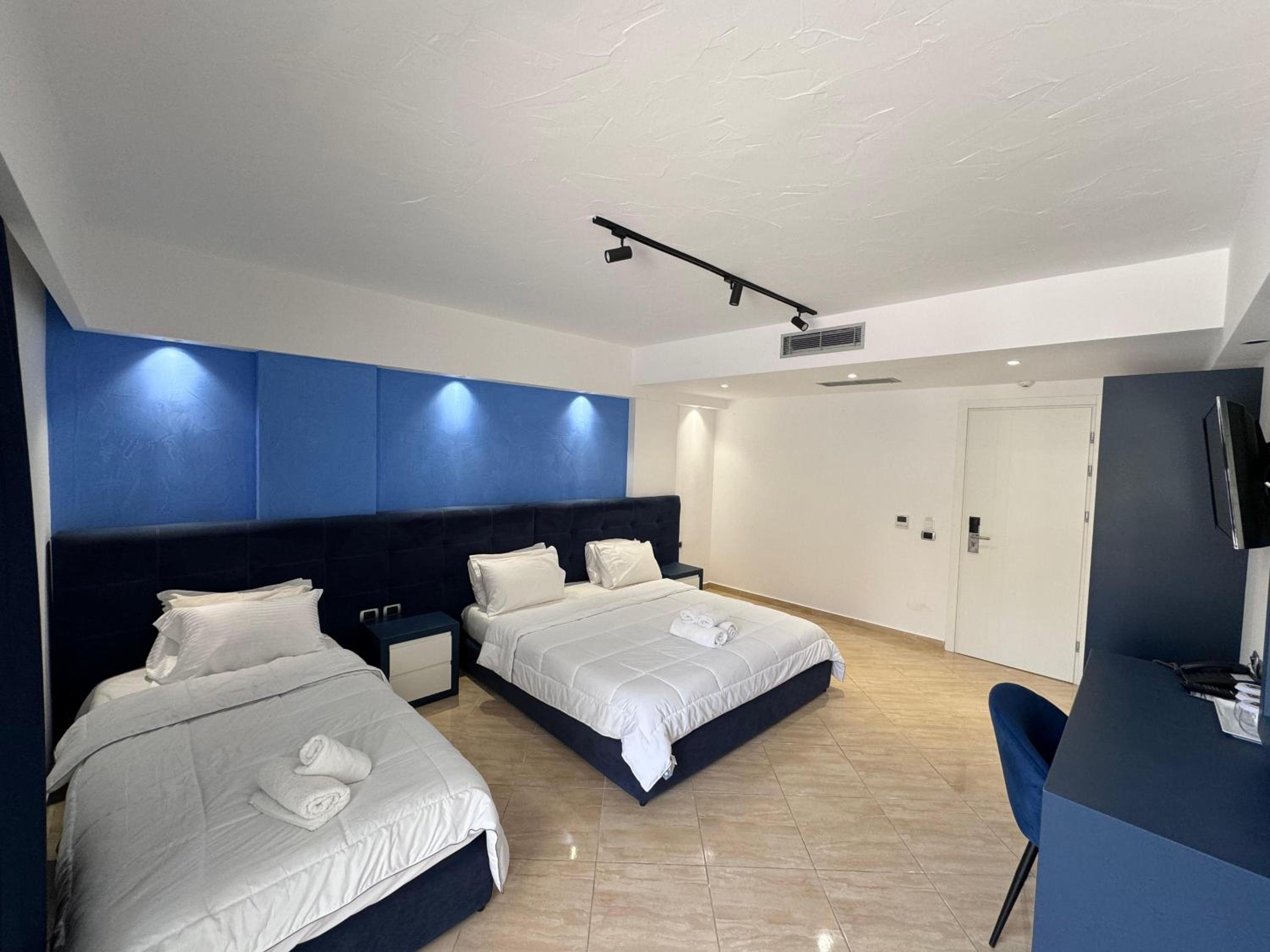 Superior Triple Room With Balcony