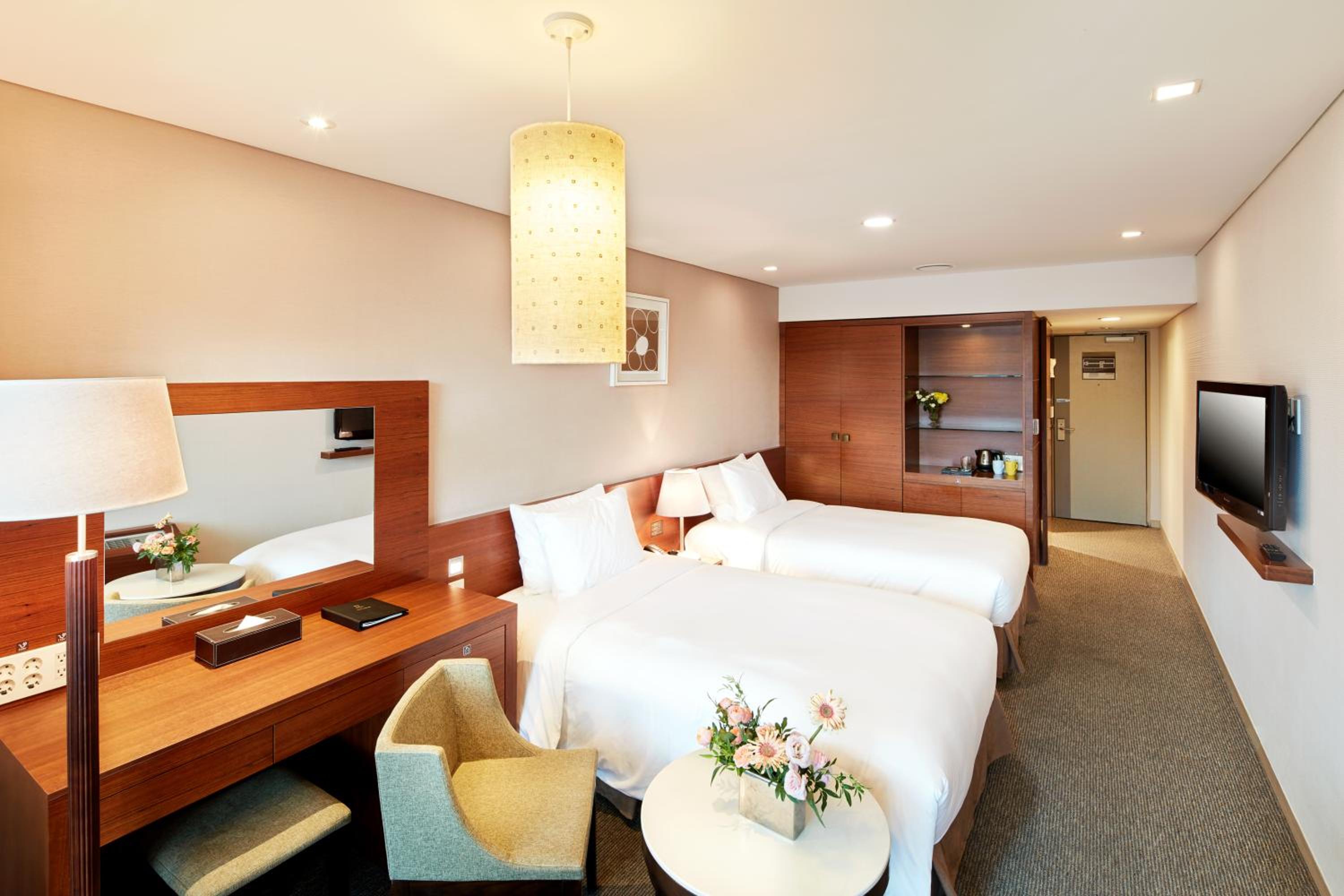  Standard Twin Room with Terrace