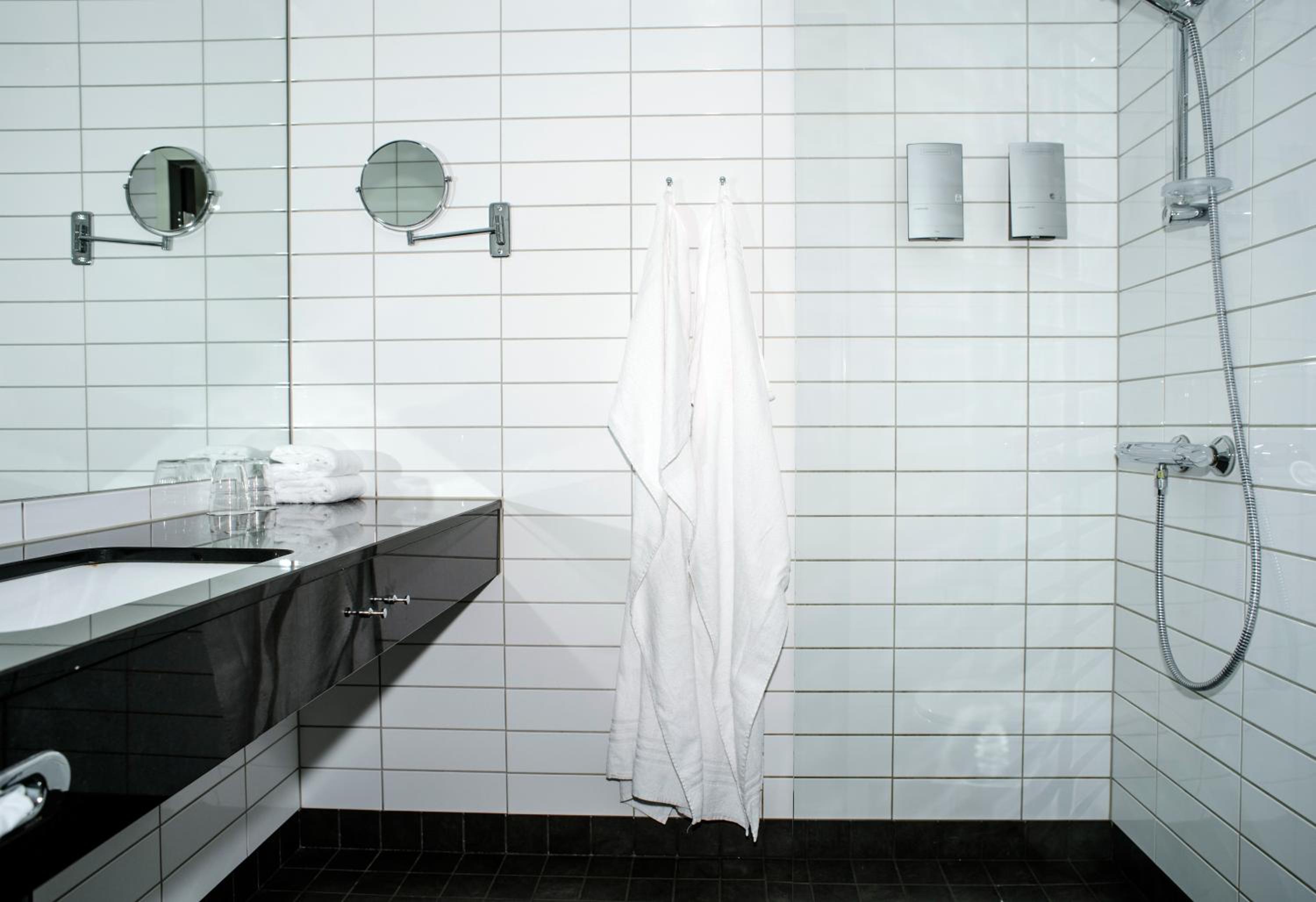 Deluxe Family King Room