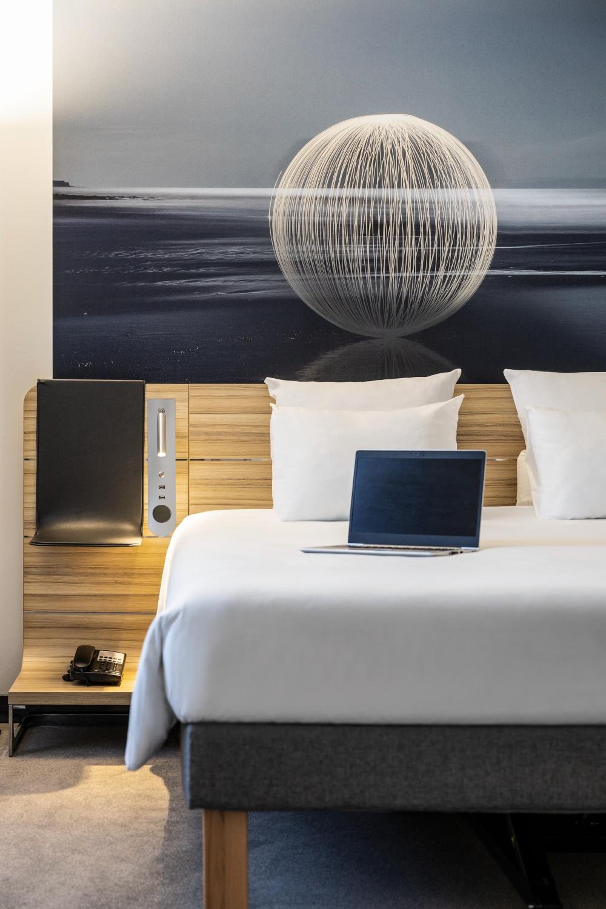 Executive Queen Suite