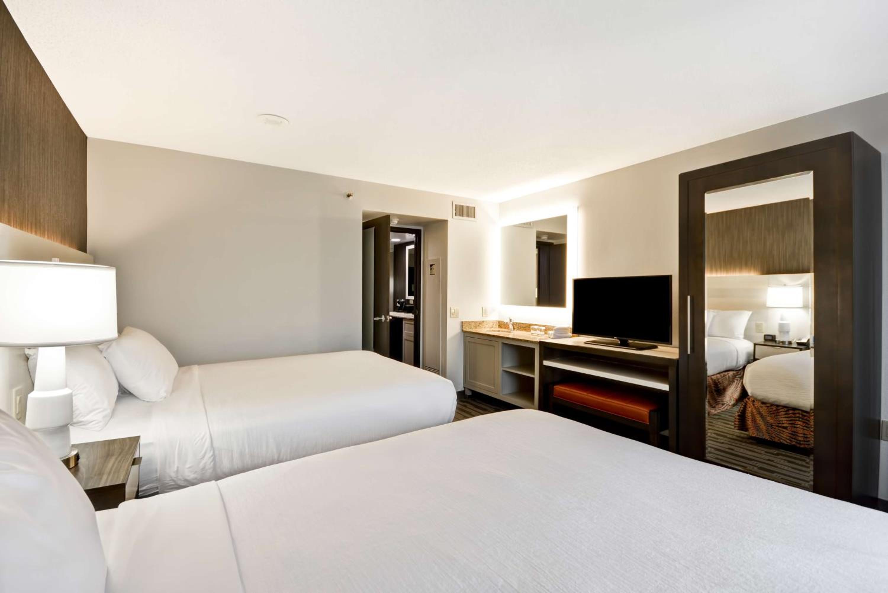 Suite with Two Queen Beds - Non-Smoking